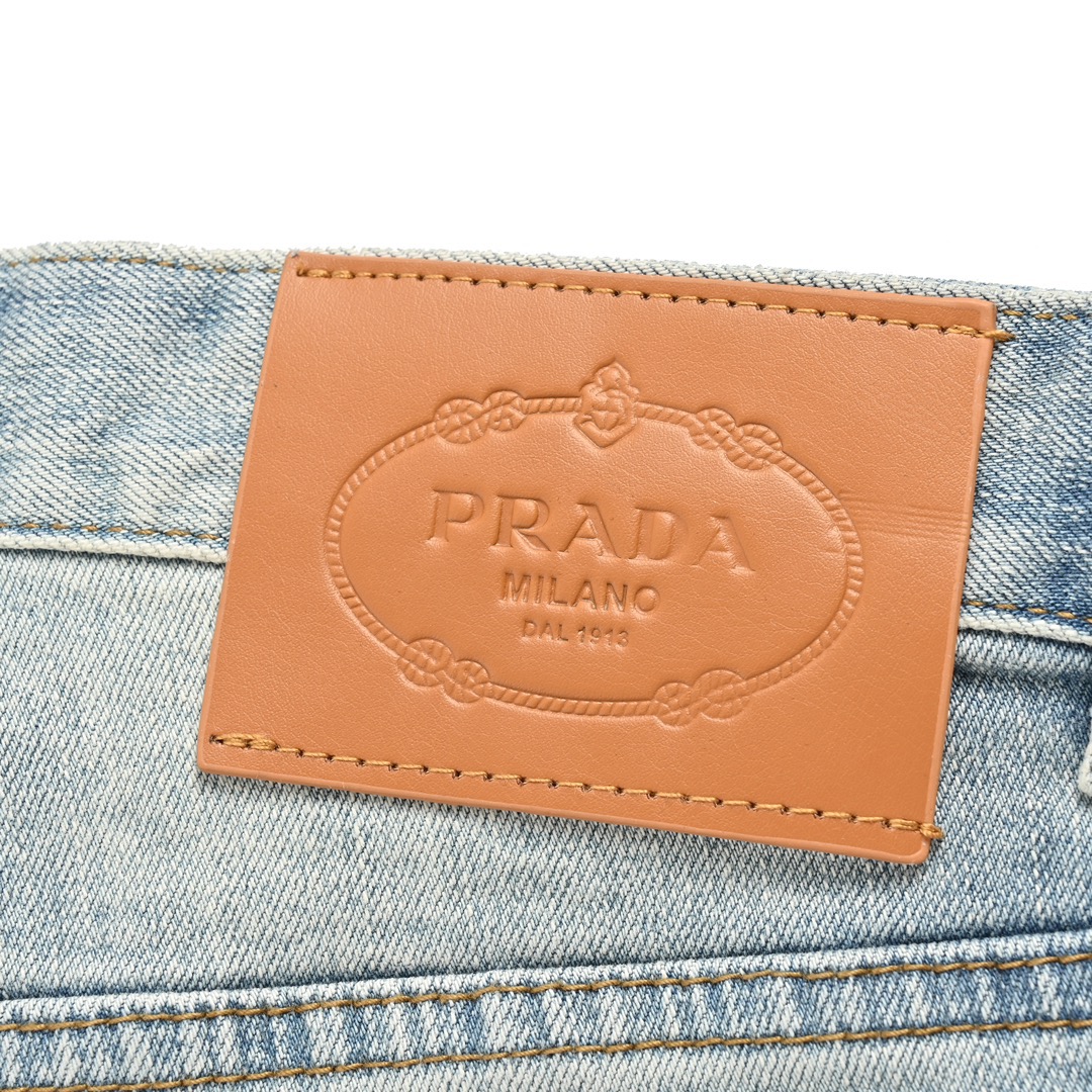 Prada/普拉达 后袋经典徽标logo压花水洗牛仔裤 牛仔裤