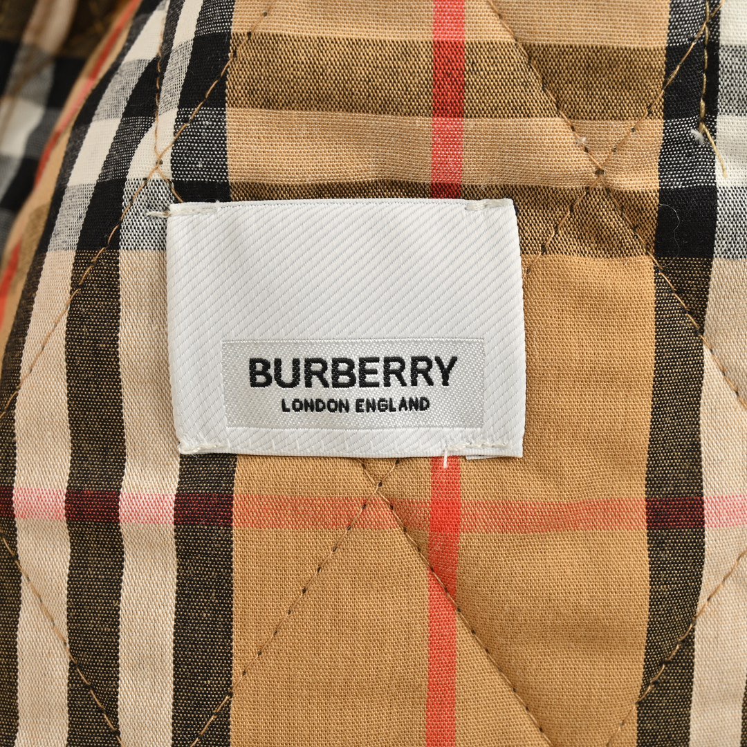 Burberry/巴宝莉 硅胶袖标复古菱格绗缝夹棉外套