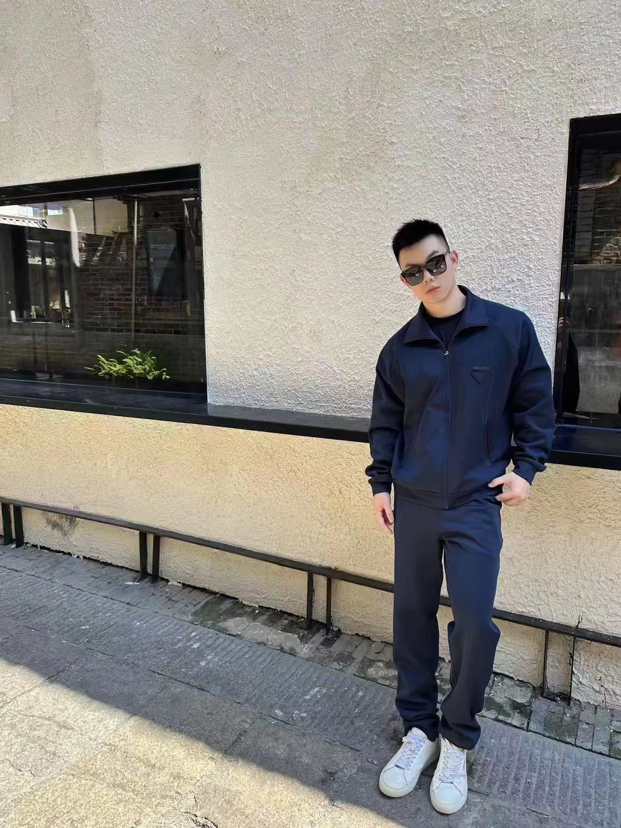 #Prada/普拉达 25Fw 三角布标长裤上身效果