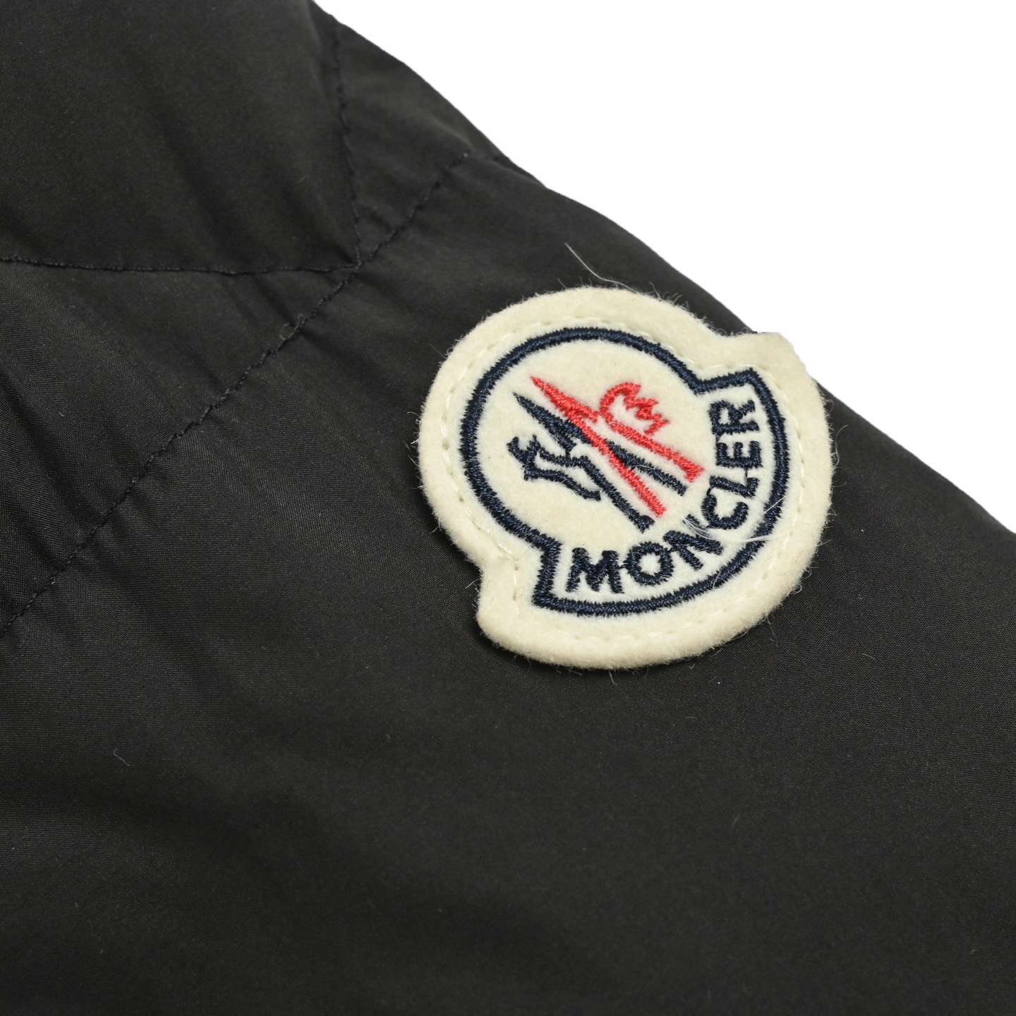 Moncler/蒙口 25Fw 连帽魔术扣羽绒服