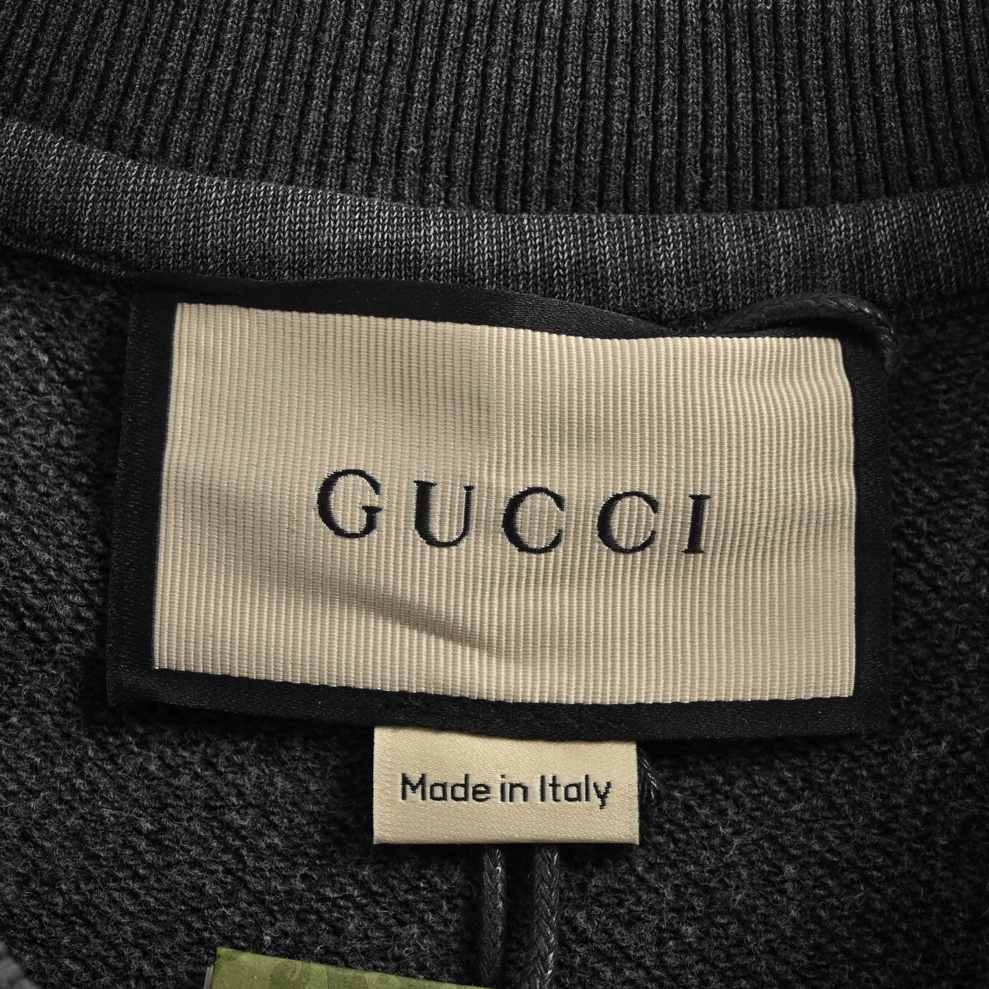 Gucci/古驰 贴布字母水洗做旧圆领卫衣 洗水黑