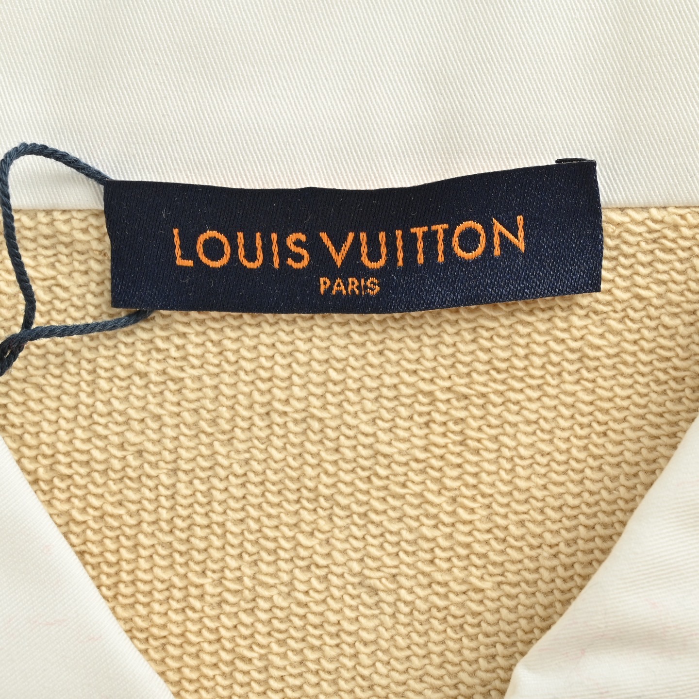 Louis Vuitton/路易威登 25Fw 字母刺绣白翻领半拉链卫衣