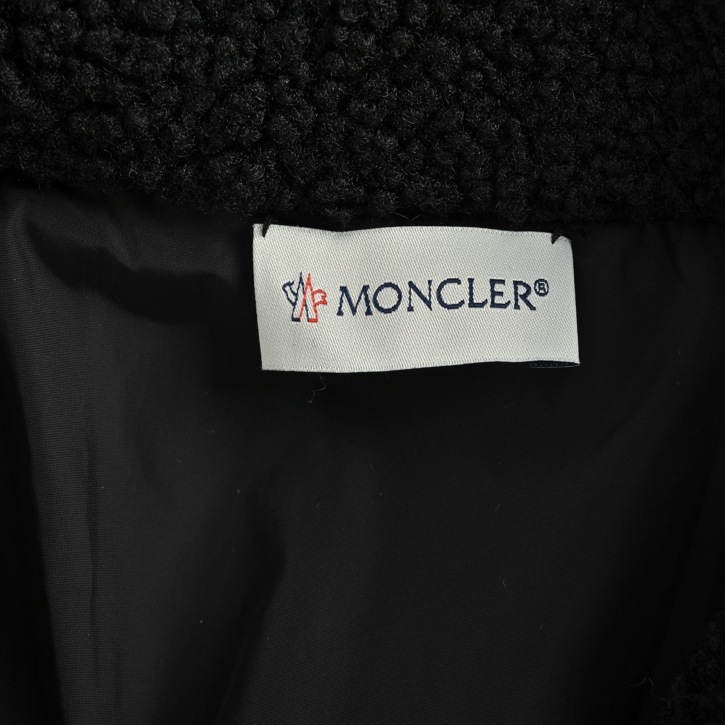 Moncler/蒙口 25Fw 口袋徽标羊羔绒外套