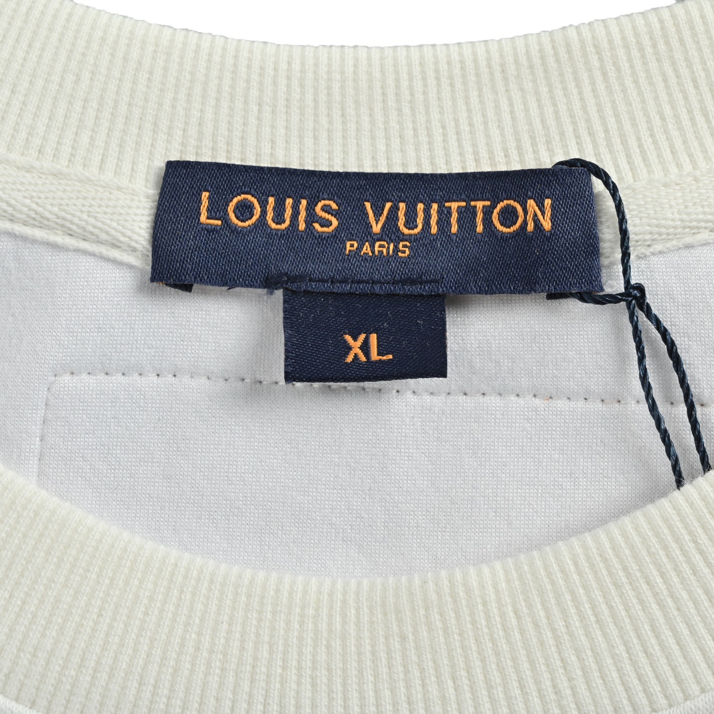 Louis Vuitton 路易威登 25Fw 织锦云朵贴布刺绣拼接圆领卫衣-Chinese UA Cheap High Quatity Brand Clothes Bags handbags Sneakers wholesale wholesaler seller from China Factory suppliers Fashion Clothing Shoes best Quality Beautiful Price Louis Vuitton 路易威登 25Fw 织锦云朵贴布刺绣拼接圆领卫衣