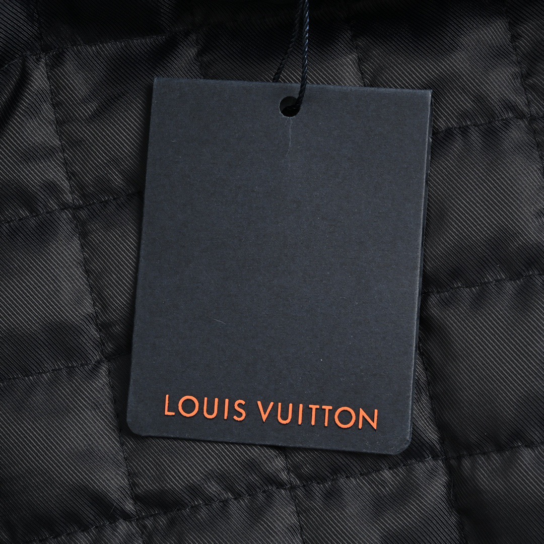 Louis Vuitton/路易威登 满印老花皮草外套 面料的要求和起订量特别大前前后后打了十几次样天然渲染顶级人造兔毛