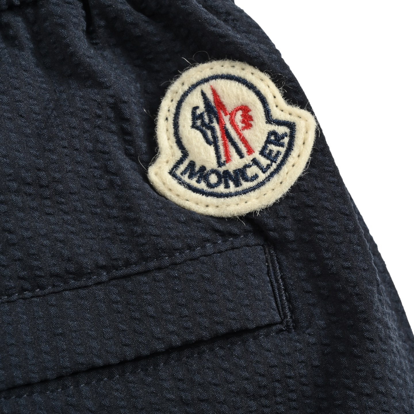 Moncler/蒙口 25Fw 后小标泡泡皱长裤
