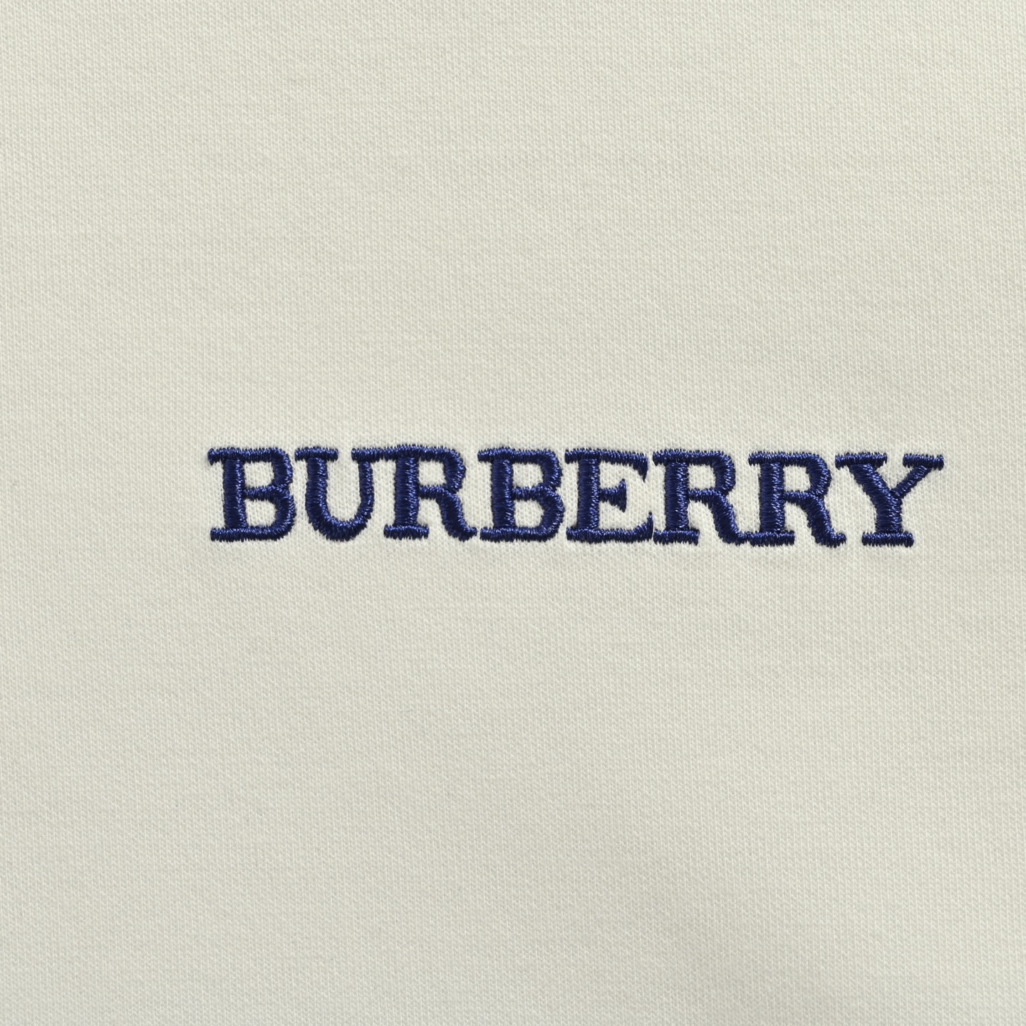 Burberry/巴宝莉 胸口字母小标长袖T恤 白色 黑色
