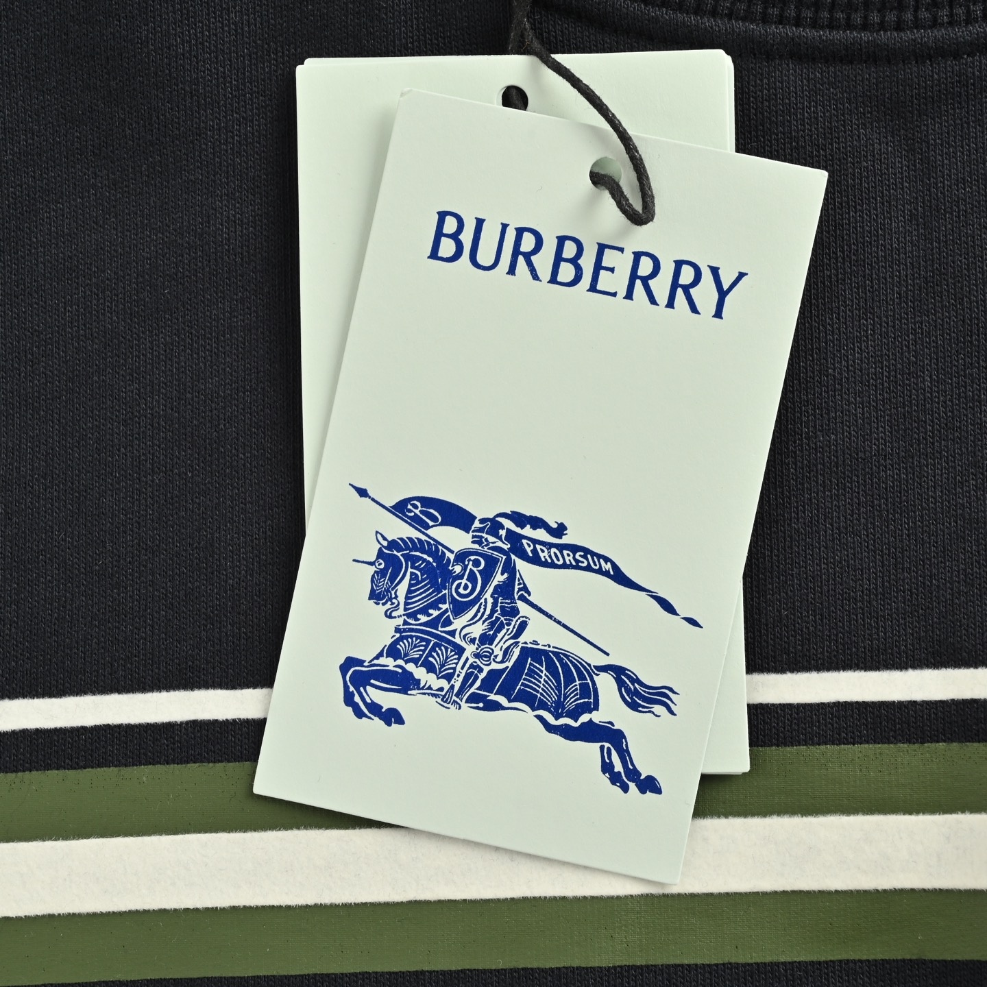 Burberry/巴宝莉 战马标识刺绣横条圆领卫衣蓝色 米色