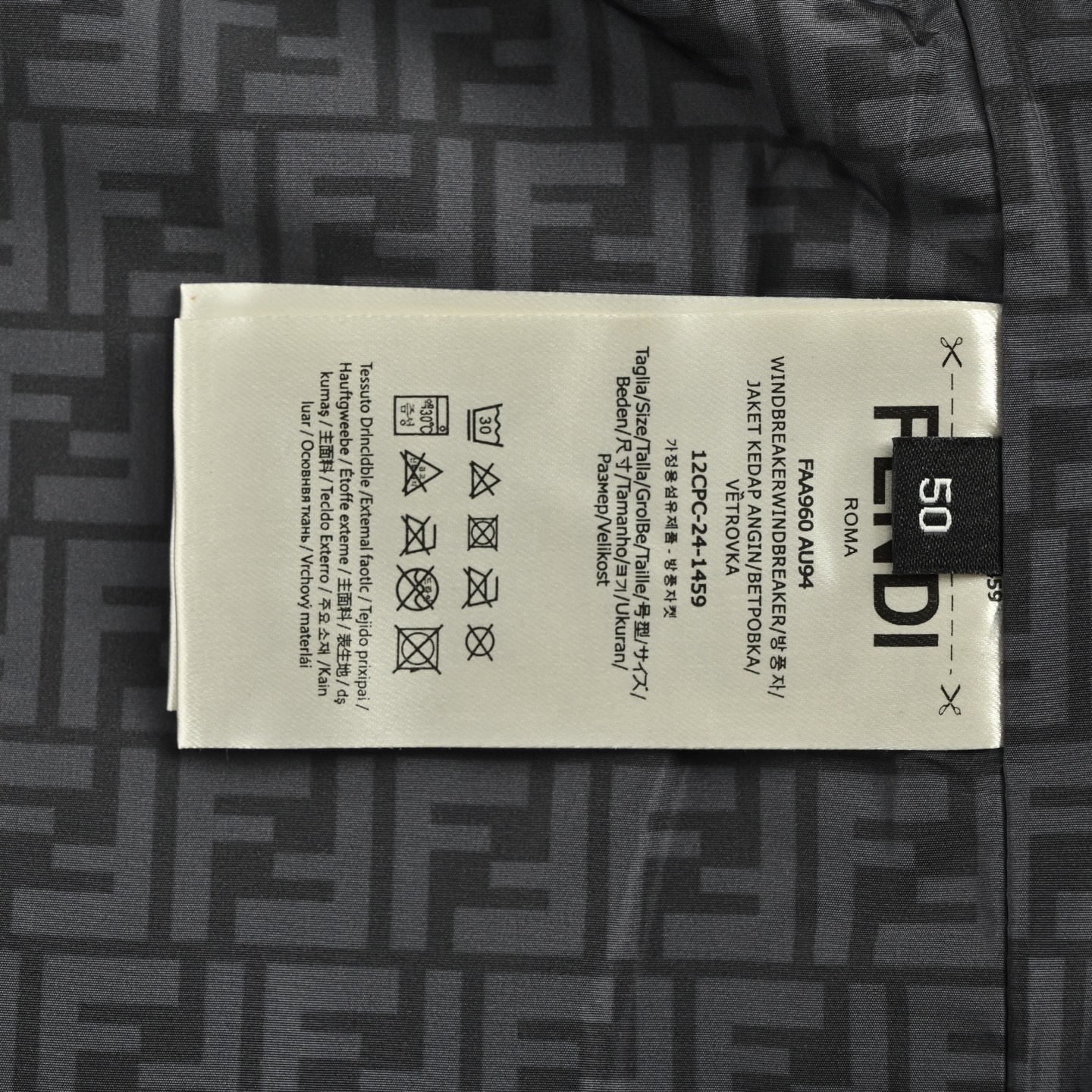 Fendi/芬迪 五金科技布连帽夹克外套
