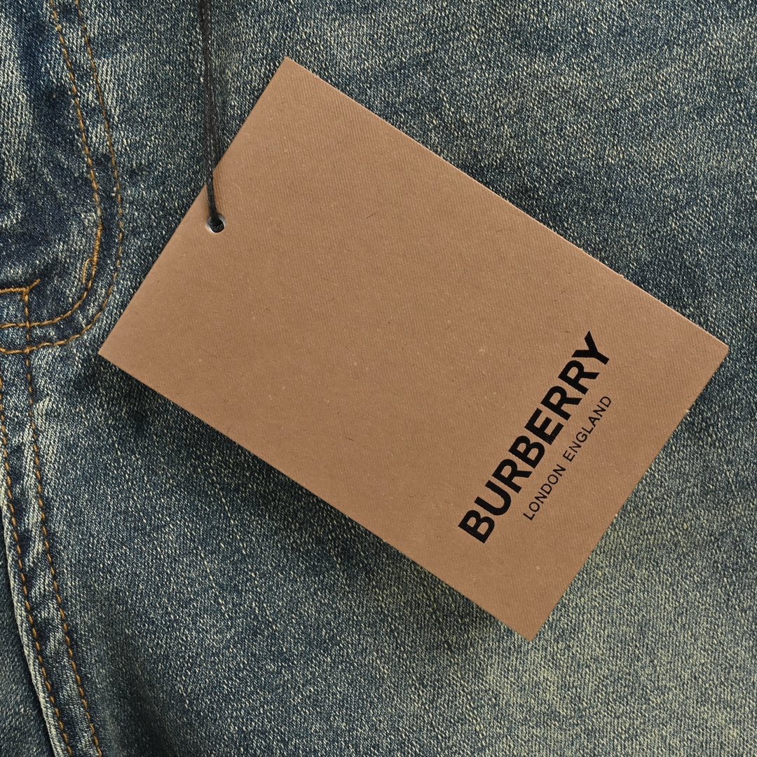 Burberry/巴宝莉 24Fw 后袋麦穗战马刺绣牛仔裤