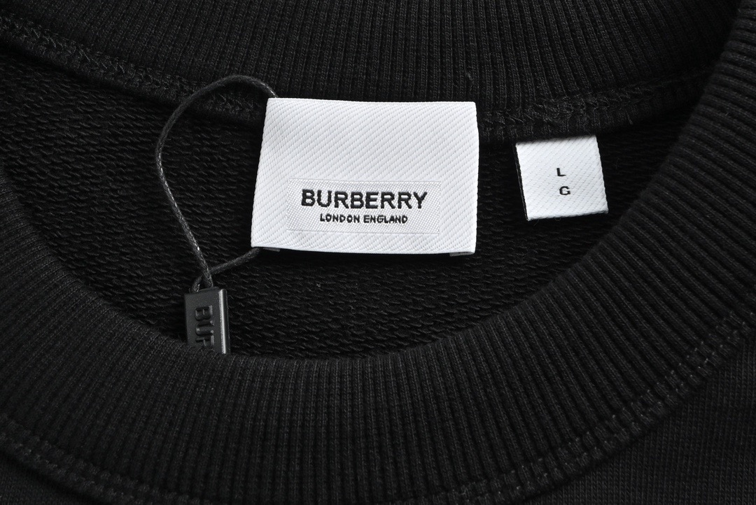 Burberry/巴宝莉 23Fw 战马刺绣圆领卫衣