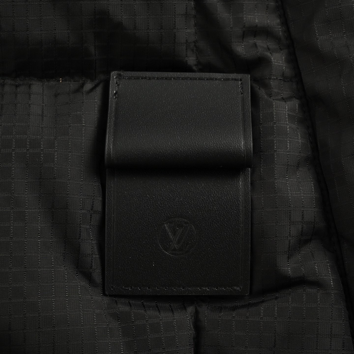 Louis Vuitton/路易威登 压花皮标细格纹连帽羽绒服