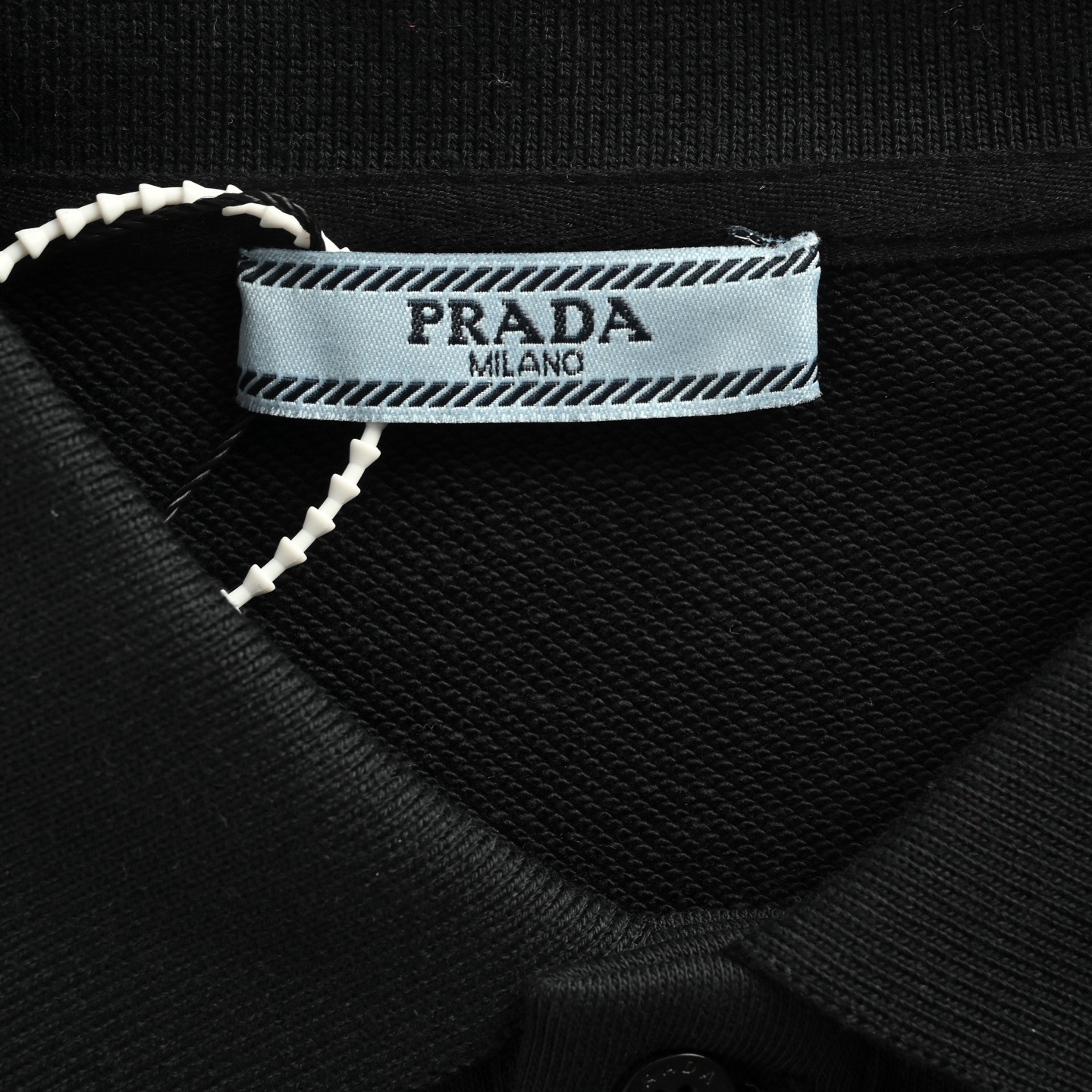 Prada/普拉达 25Fw 毛巾绣logo翻领卫衣灰色/黑色