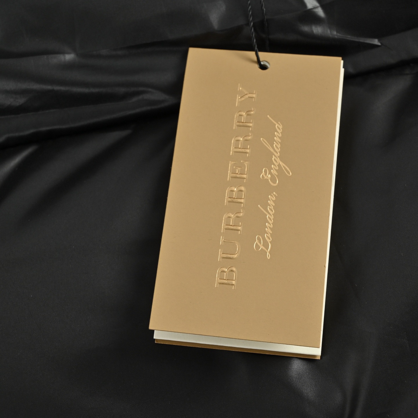 Burberry/巴宝莉 25Fw 刺绣字母袖标羽绒服 Burberry男士黑色鹅绒羽绒服