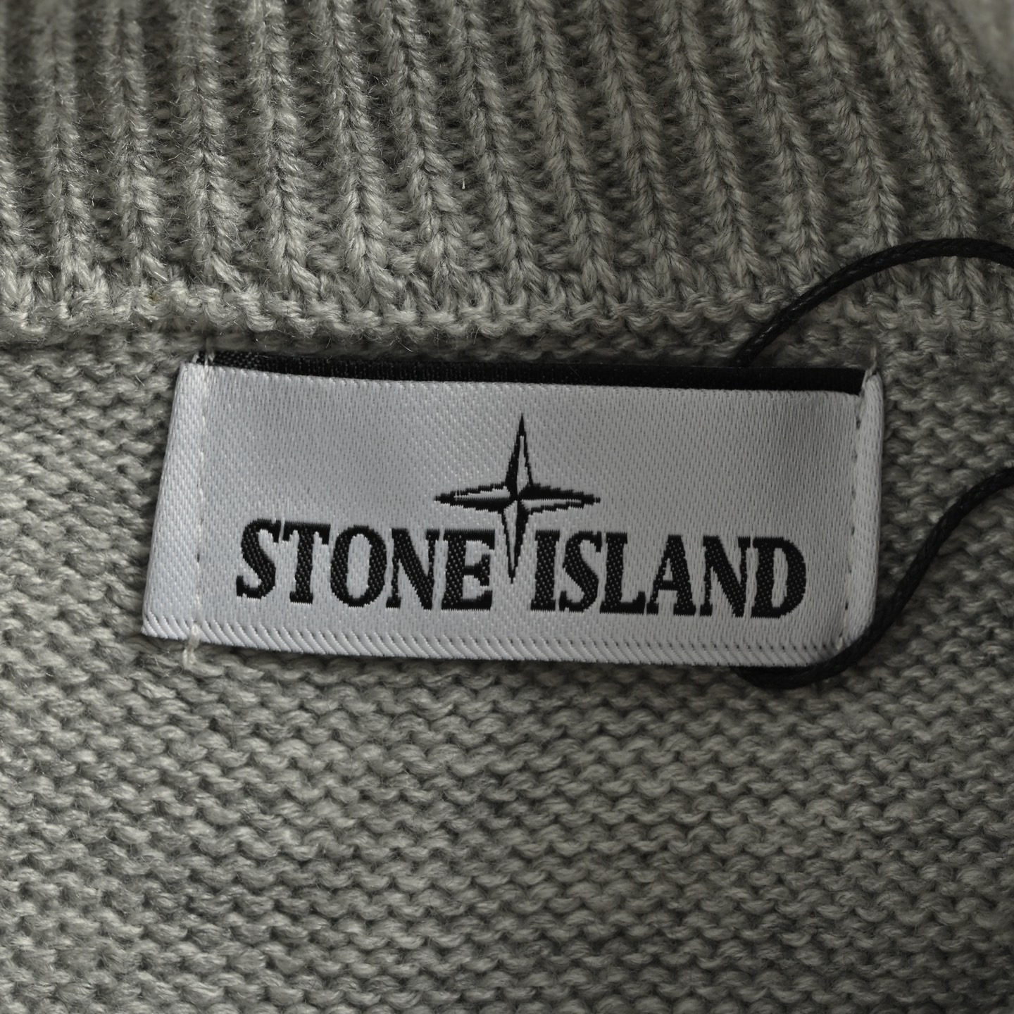 Stone Island/石头岛 25Fw 袖标开衫毛衣