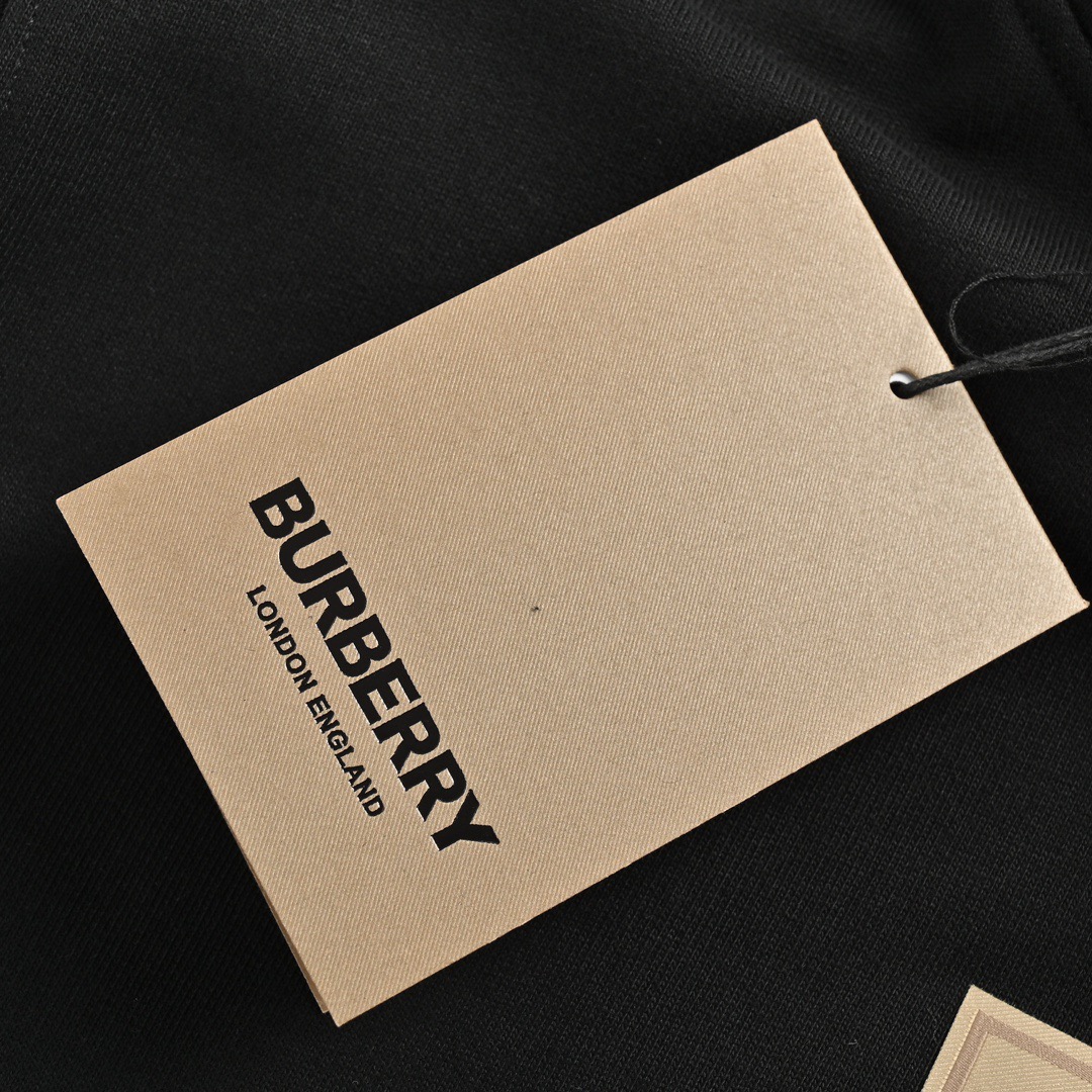 Burberry/巴宝莉 22Fw 标签贴布连帽卫衣 定制420克双纱紧密全棉卫衣面料