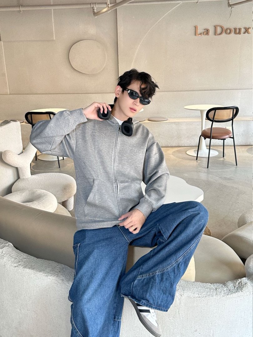 #Gucci/古驰 25Fw 小标刺绣空气棉拉链外套上身效果