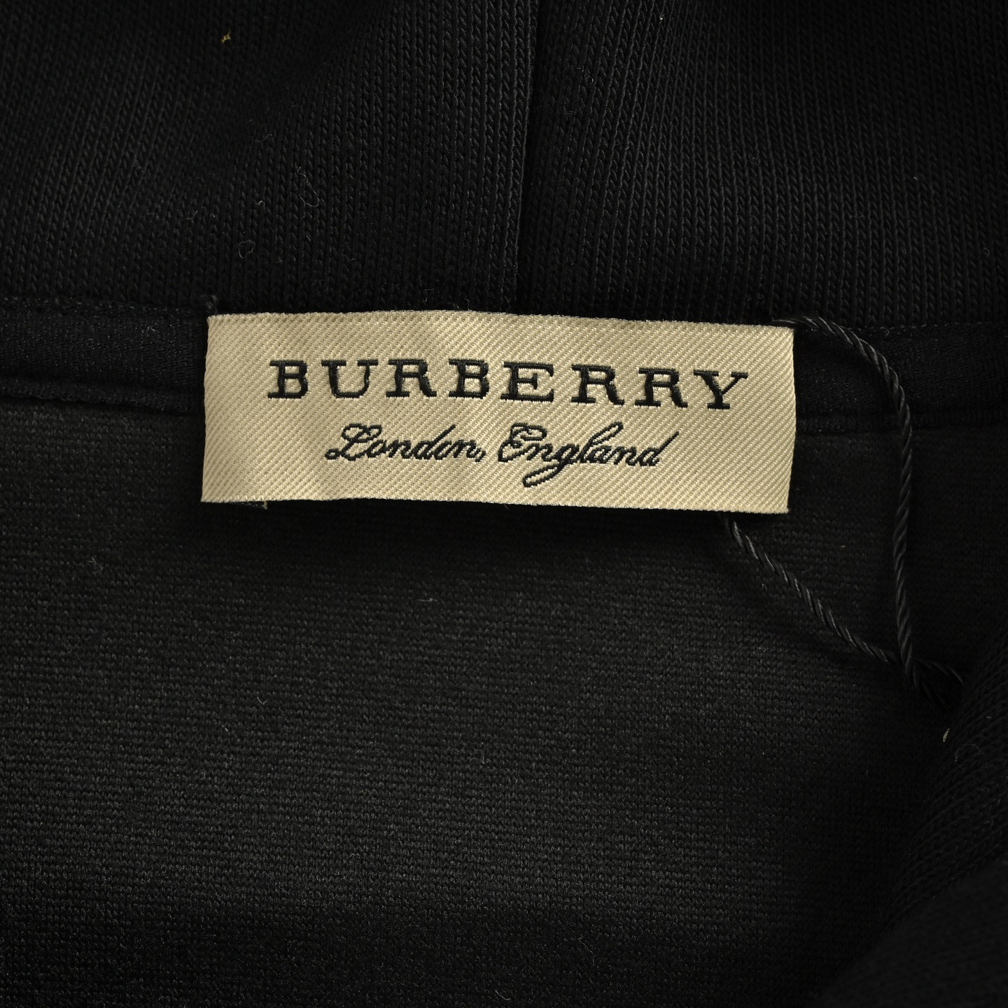 Burberry 巴宝莉 25Fw 格纹战马贴布拉链连帽外套
