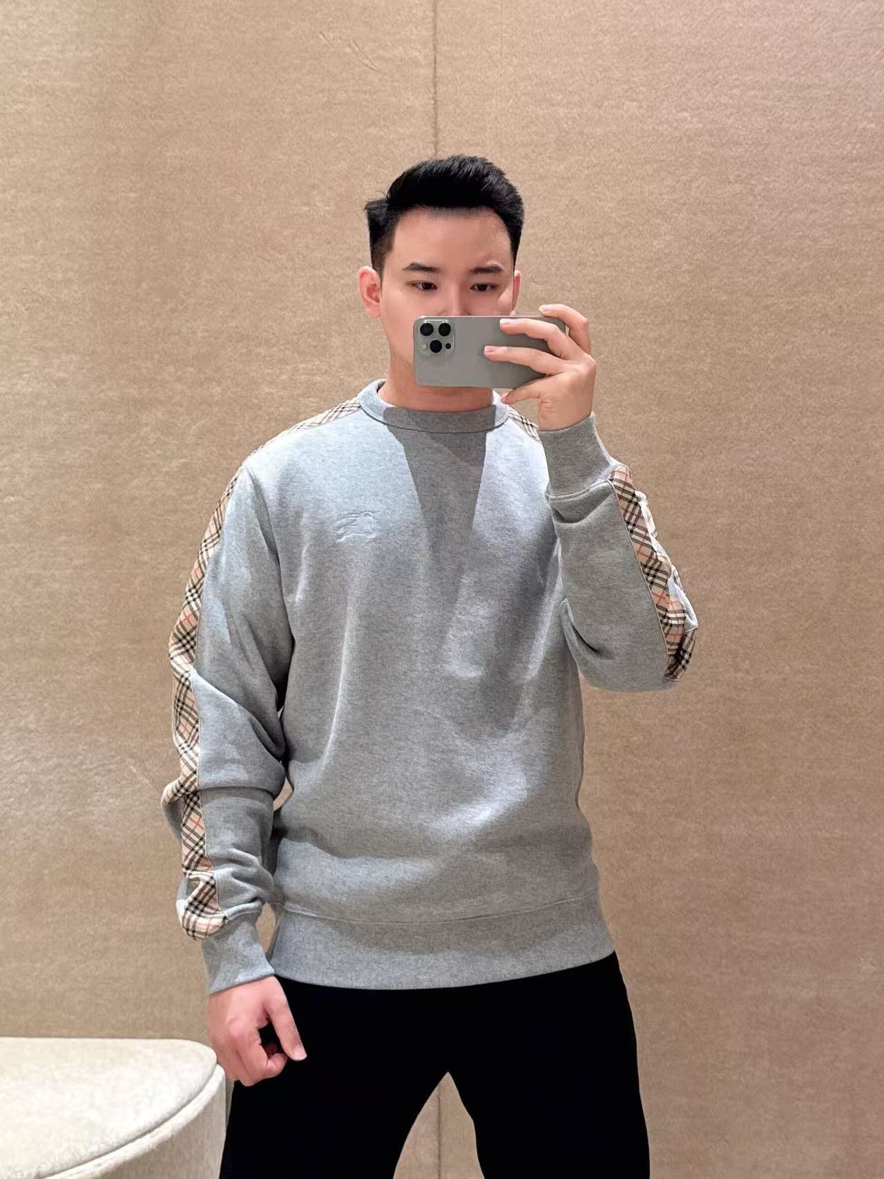 _dlx9s5BSn7TwxS0w8aJHWBvbX48pxxwk_rJNiDw