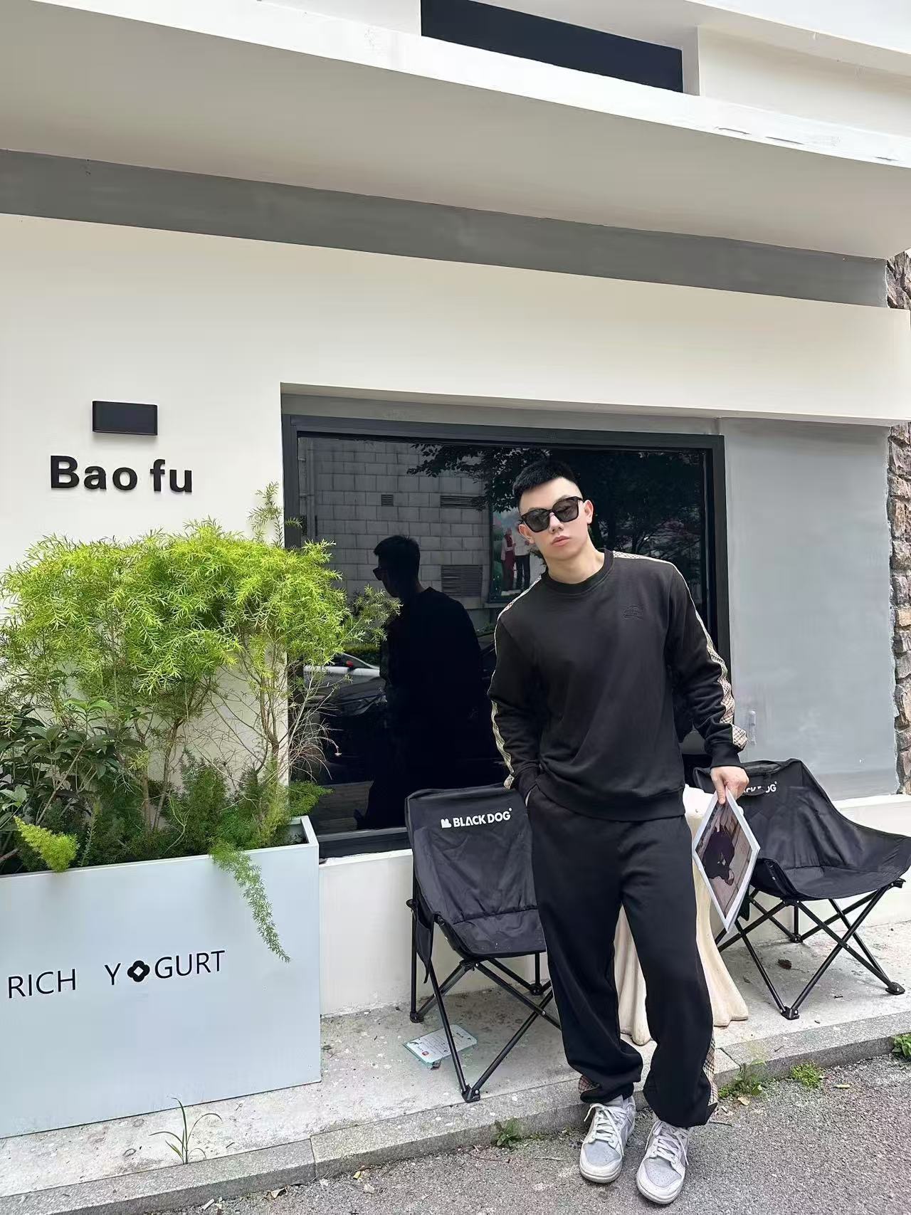 _dn19sbvjg7J1l_7ktxV12bNbbnqYT9YDSpM6U2A