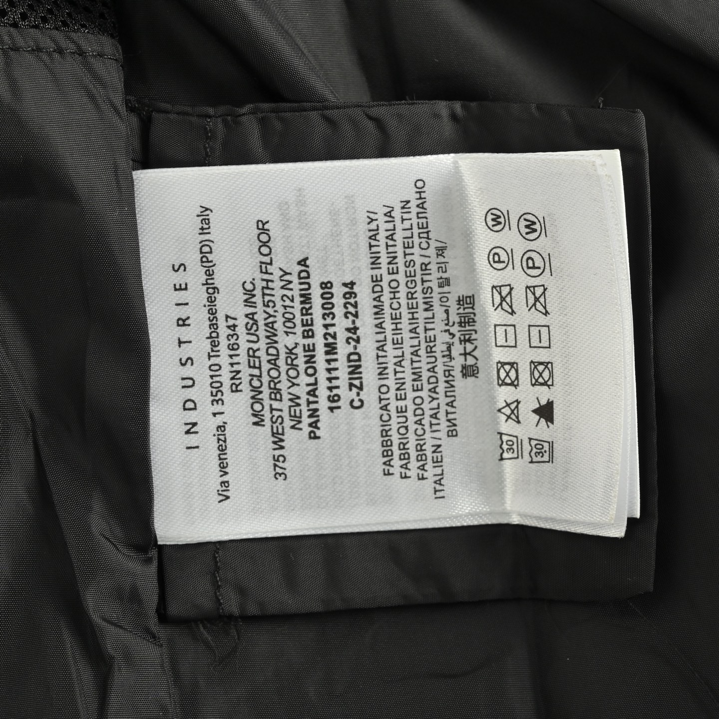 Moncler 蒙口 多口袋功能性工装夹克外套-Chinese UA Cheap High Quatity Brand Clothes Bags handbags Sneakers wholesale wholesaler seller from China Factory suppliers Fashion Clothing Shoes best Quality Beautiful Price Moncler 蒙口 多口袋功能性工装夹克外套