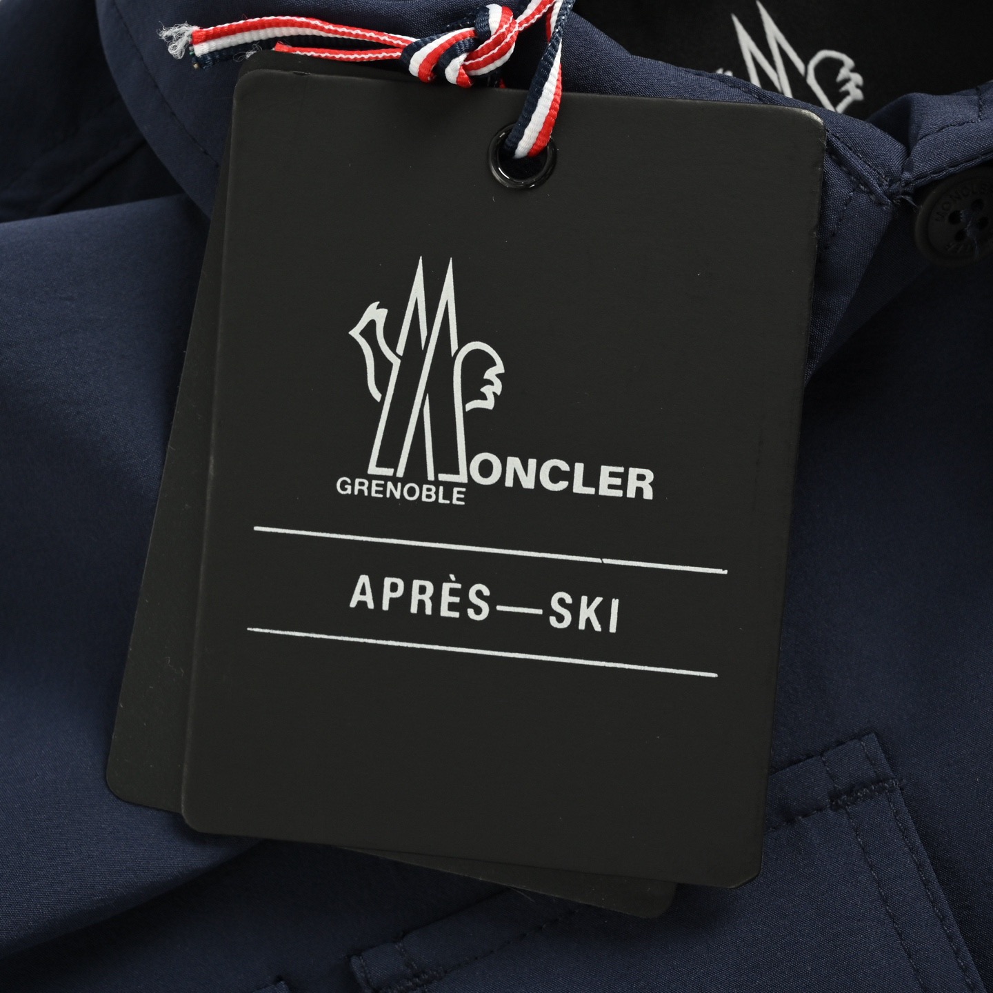 Moncler 蒙口 多口袋功能性工装夹克外套-Chinese UA Cheap High Quatity Brand Clothes Bags handbags Sneakers wholesale wholesaler seller from China Factory suppliers Fashion Clothing Shoes best Quality Beautiful Price Moncler 蒙口 多口袋功能性工装夹克外套