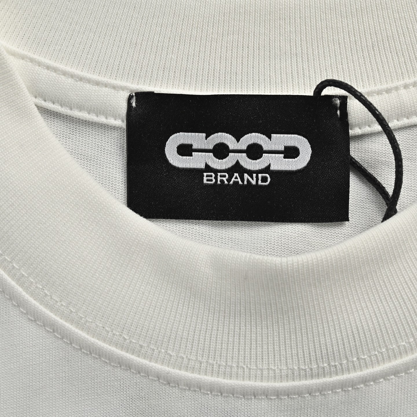 GOODBRAND 25ss 爆裂纹贴皮字母logo短袖-莆田鞋,莆田鞋货源,高仿鞋,高仿鞋货源,安福档口,莆田高仿鞋,莆田鞋批发,高仿鞋批发,莆田高仿运动鞋,高仿运动鞋,莆田运动鞋 GOODBRAND 25ss 爆裂纹贴皮字母logo短袖