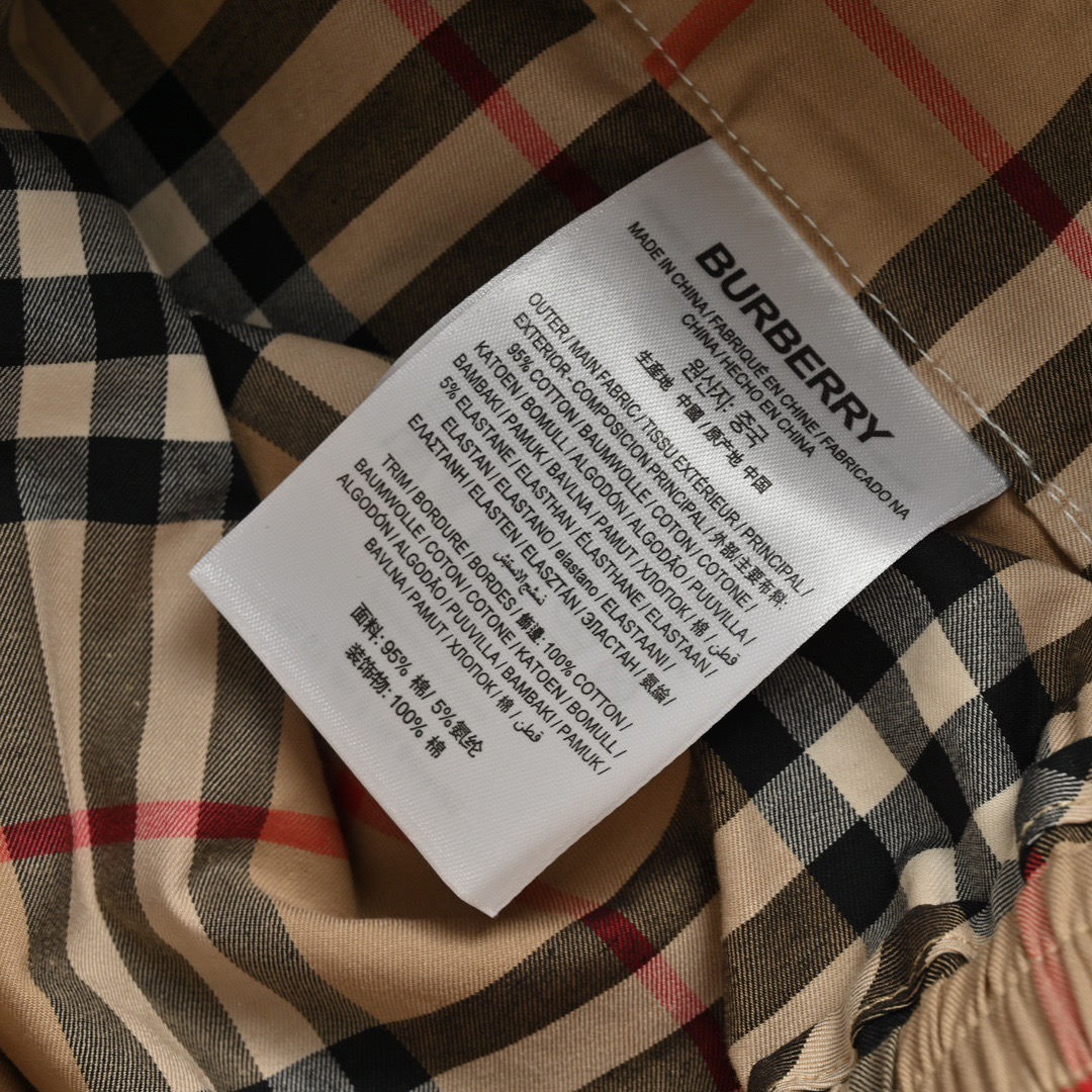 Burberry 巴宝莉 经典白边织带格纹短裤