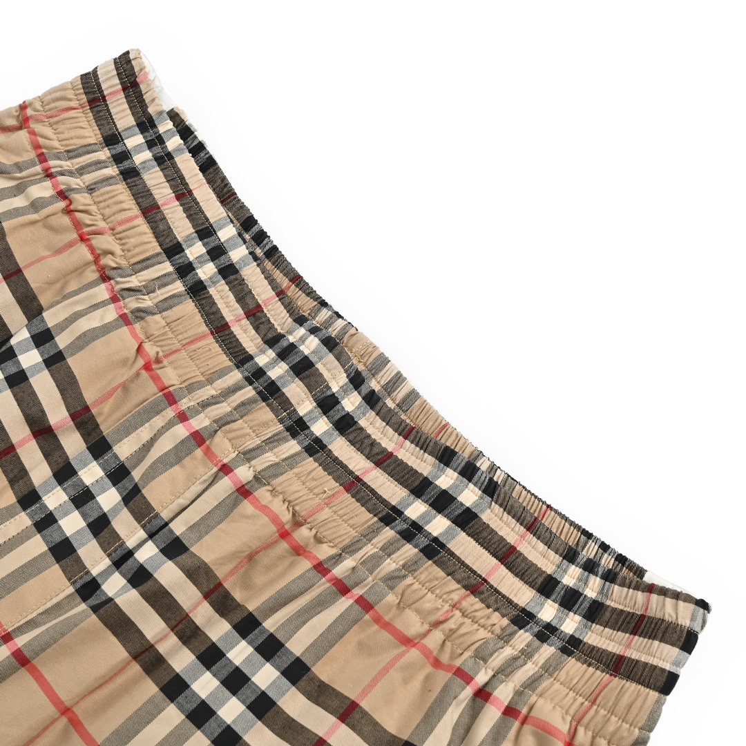 Burberry 巴宝莉 经典白边织带格纹短裤