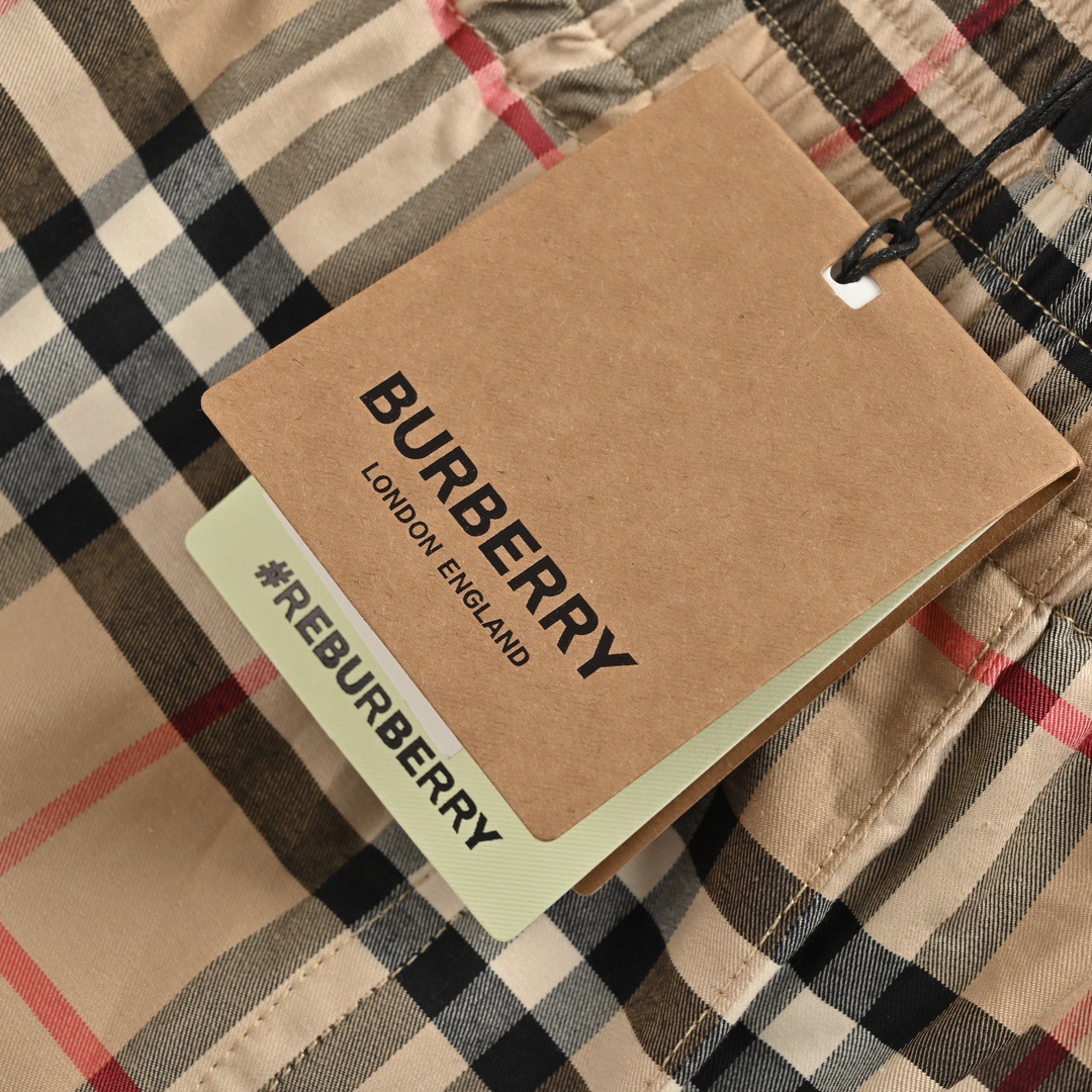 Burberry 巴宝莉 经典白边织带格纹短裤