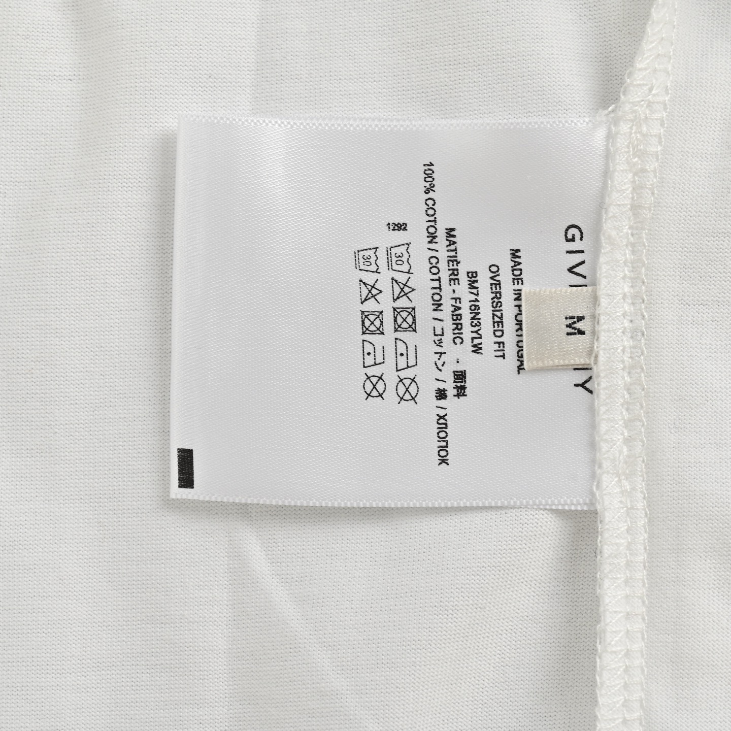 GIVENCHY 纪梵希 25ss 珠片绣花logo短袖-Chinese UA Cheap High Quatity Brand Clothes Bags handbags Sneakers wholesale wholesaler seller from China Factory suppliers Fashion Clothing Shoes best Quality Beautiful Price GIVENCHY 纪梵希 25ss 珠片绣花logo短袖