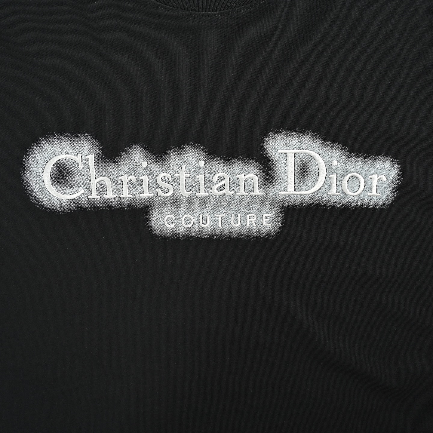 Dior 迪奥 渲染字母刺绣短袖-Chinese UA Cheap High Quatity Brand Clothes Bags handbags Sneakers wholesale wholesaler seller from China Factory suppliers Fashion Clothing Shoes best Quality Beautiful Price Dior 迪奥 渲染字母刺绣短袖