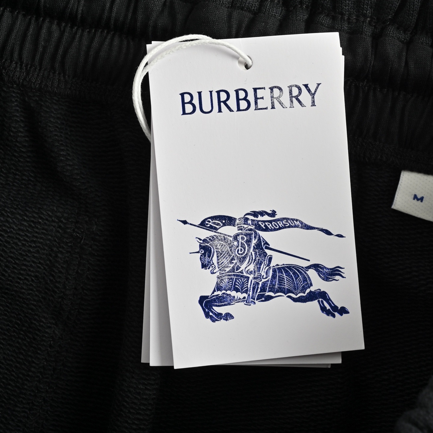 Burberry/巴宝莉 25ss 战马印章印花短裤 Burberry新款短裤-Chinese UA Cheap High Quatity Brand Clothes Bags handbags Sneakers wholesale wholesaler seller from China Factory suppliers Fashion Clothing Shoes best Quality Beautiful Price Burberry/巴宝莉 25ss 战马印章印花短裤 Burberry新款短裤