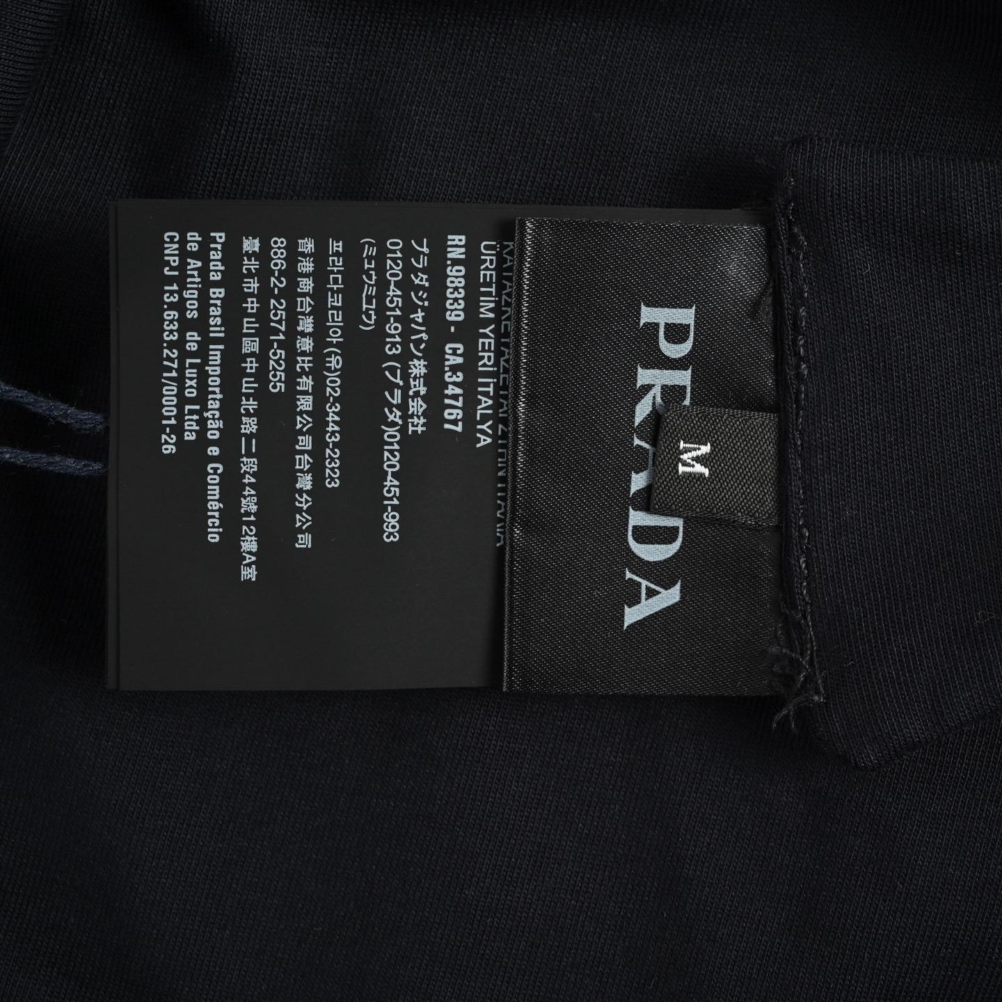 Prada/普拉达 口袋徽标撞色双面短袖-Top High Quatity Cheap Sneakers Fashion Clothing Clothes Bags handbags Shoes of all Brand wholesale With The best Quality And Beautiful Price from China Factory Chinese suppliers wholesaler seller Prada/普拉达 口袋徽标撞色双面短袖