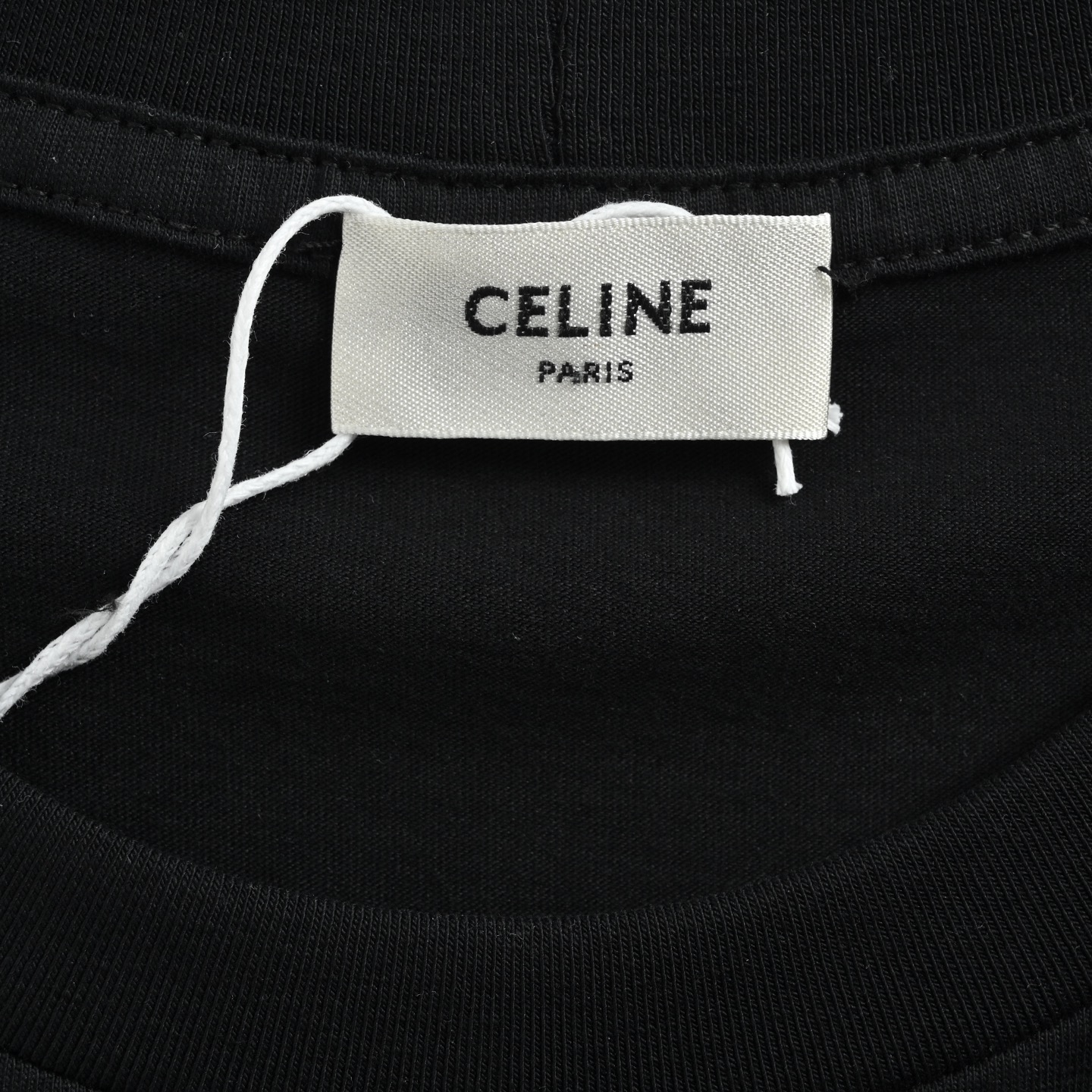 Celine/赛琳 26ss 基础胸口小标印花短袖-Chinese UA Cheap High Quatity Brand Clothes Bags handbags Sneakers wholesale wholesaler seller from China Factory suppliers Fashion Clothing Shoes best Quality Beautiful Price Celine/赛琳 26ss 基础胸口小标印花短袖