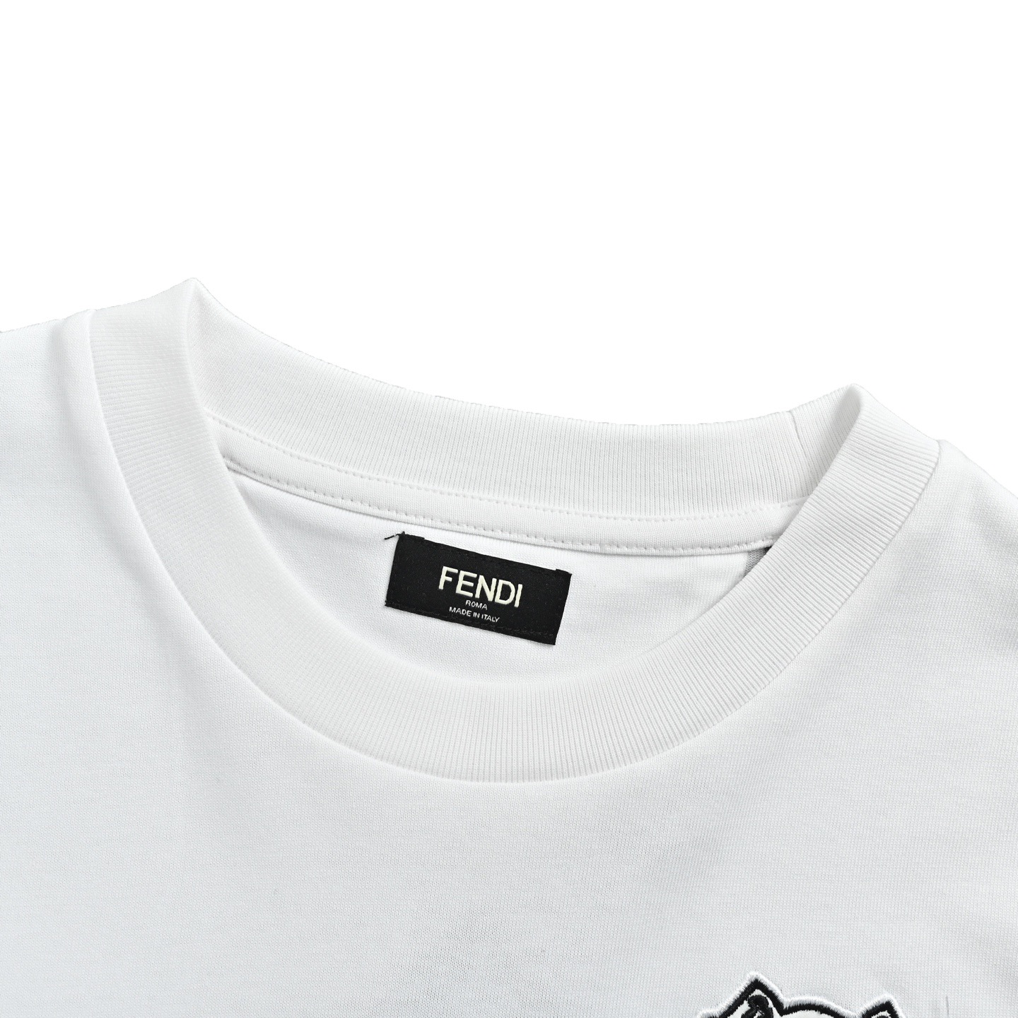 Fendi/芬迪 法斗小狗刺绣短袖