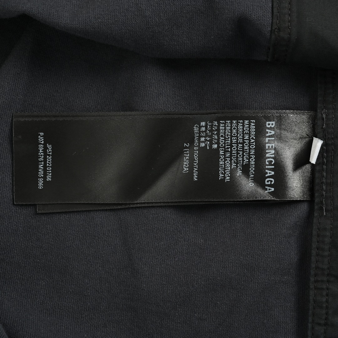 Balenciaga/巴黎世家 24ss 后背双B图腾拼接短袖衬衫-Chinese UA Cheap High Quatity Brand Clothes Bags handbags Sneakers wholesale wholesaler seller from China Factory suppliers Fashion Clothing Shoes best Quality Beautiful Price Balenciaga/巴黎世家 24ss 后背双B图腾拼接短袖衬衫