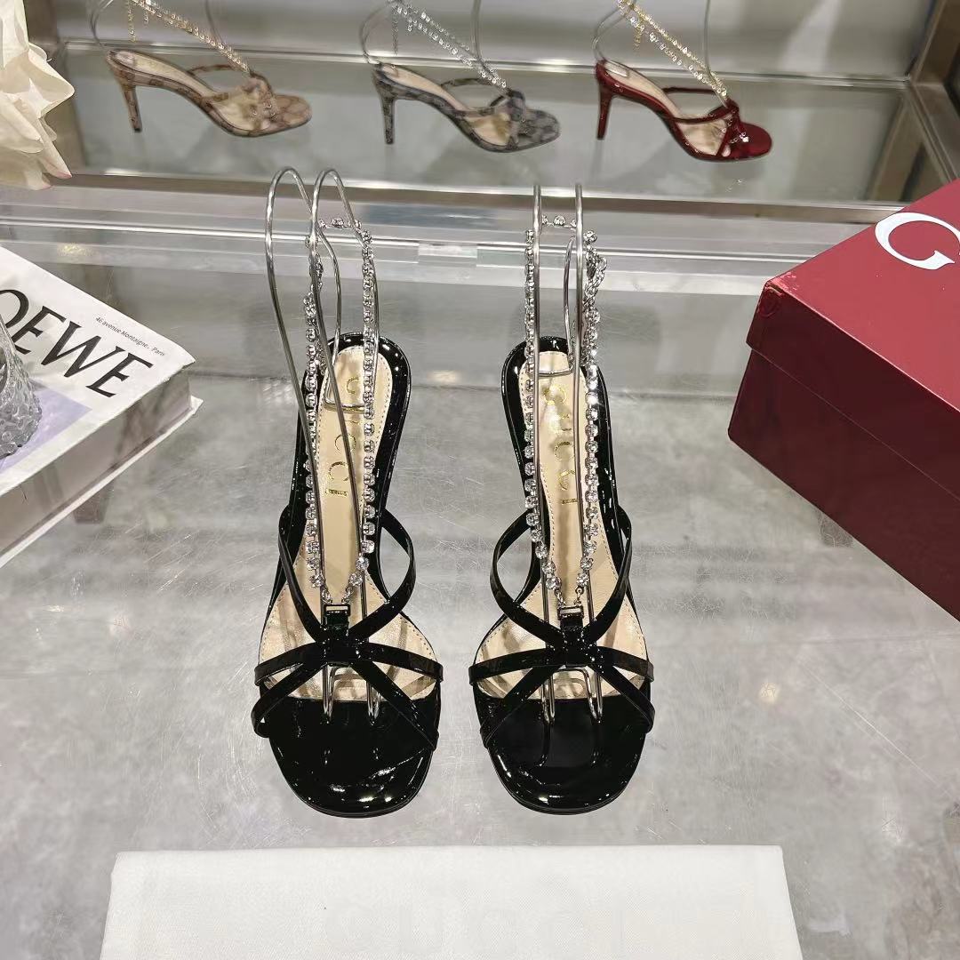 NO:225893,【Free in stock】New model!  Guccí Classic women's shoes: original one-to-one development, carefully modified shoe last, fabric adopts original texture. Imported mesh with cow patent leather material. With original board electric ferry rhinestone hardware GG buckle, it is so delicate that it is impeccable!  Sheepskin inner lining and footrest Heel height: 8.5cm Size number, 35-42 (40.41 42 customized) Italian leather large sole, original packaging!  Factory direct batch, high heels, gucci, high heels, sheepskin, Leather soles19860909【长期有货】新款！古奇 Guccⅰ 经典女鞋:原版一比一开发,精心调制的鞋楦,面料采用原版质感.进口网面配牛漆皮材料.配原板电渡水钻五金GG扣 细腻到无可挑剔！ 羊皮内里和垫脚 跟高:8.5cm 码数,35-42（40.41 42订做） 意大利真皮大底,原版包装 ！ 工厂直批,高跟鞋,gucci,high heels,sheepskin,Leather soles,Women's Shoes