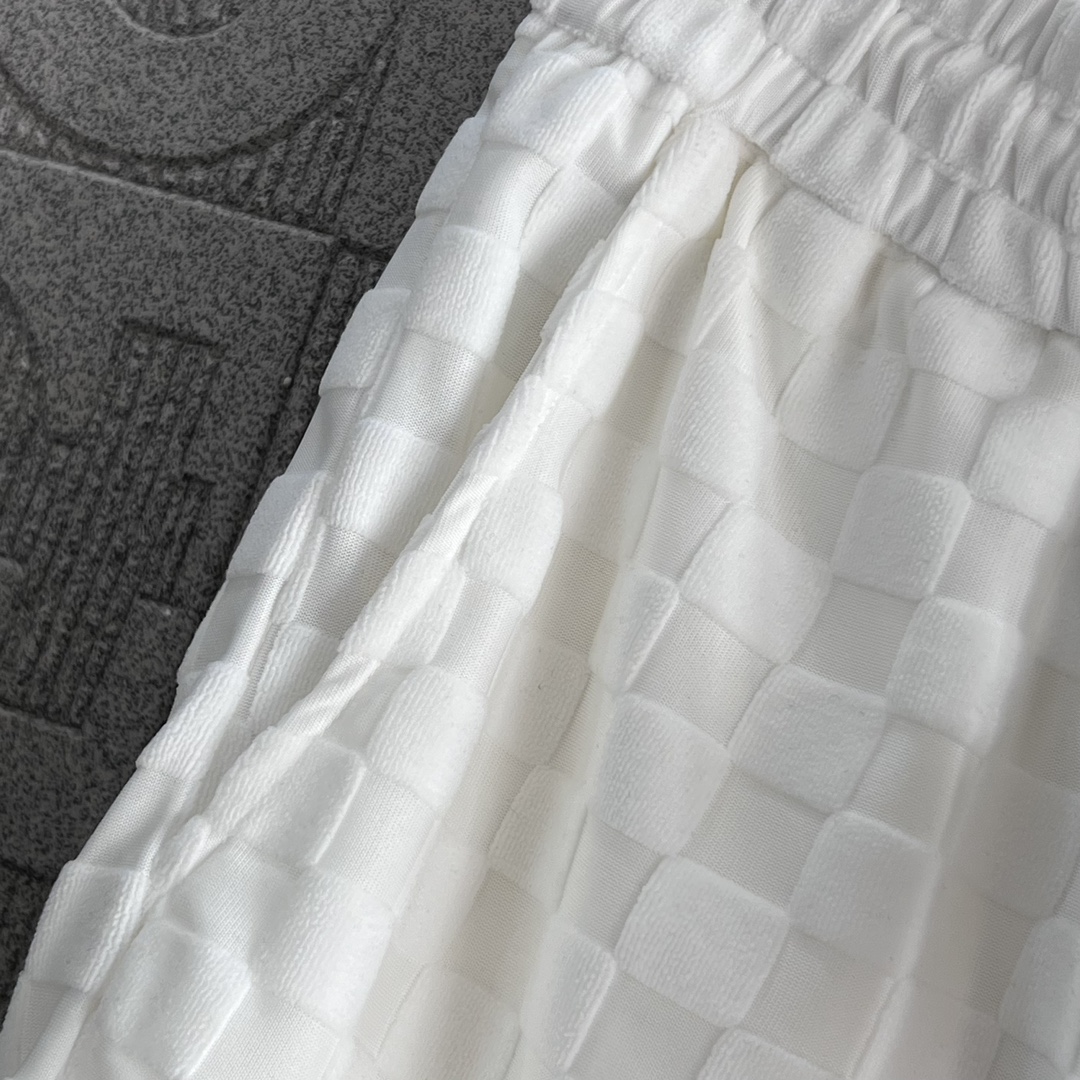 2024SS Louis Vuitton Knitting Shorts with Velvet and Gold Details - 图片 6
