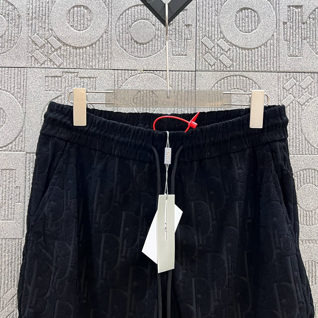 Luxury Walnut Suit with Velvet Knitting Shorts: 2024SS Collection Preview - 图片 3