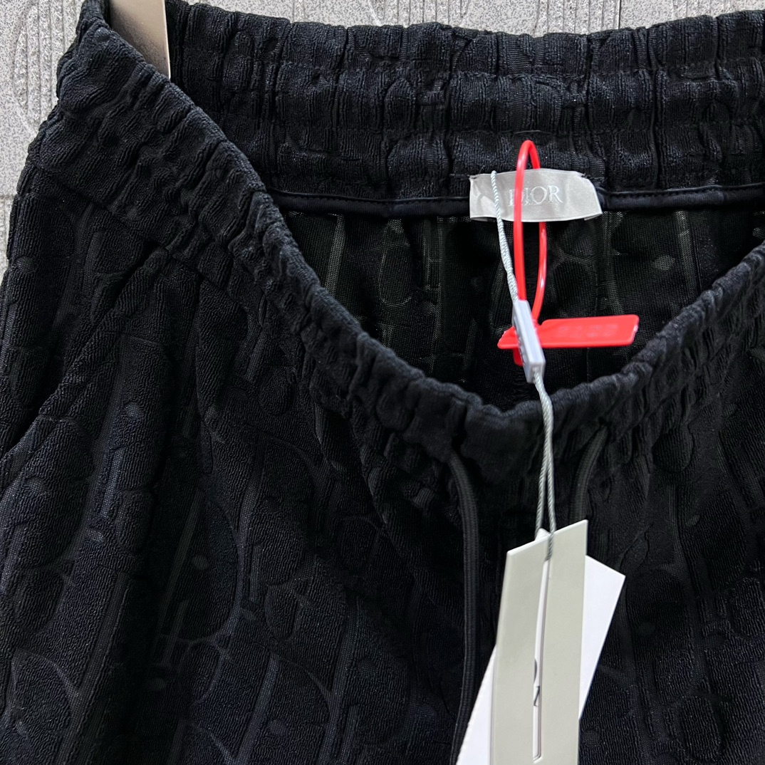 Luxury Walnut Suit with Velvet Knitting Shorts: 2024SS Collection Preview - 图片 7