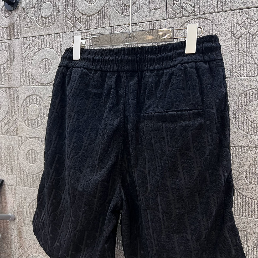 Luxury Walnut Suit with Velvet Knitting Shorts: 2024SS Collection Preview - 图片 4