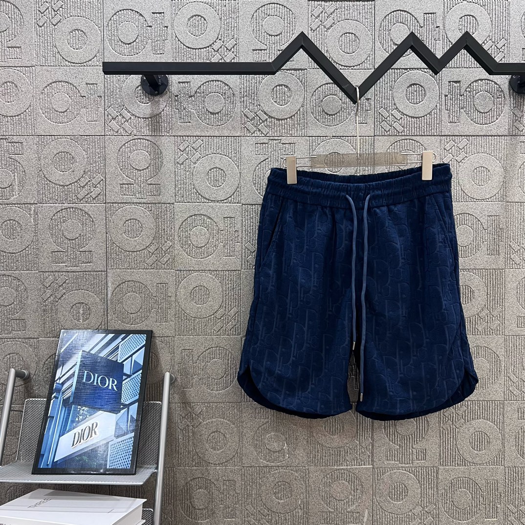 Luxury Fashion: Diordio Suit with Velvet Knitting Shorts for 2024SS Collection - 图片 1