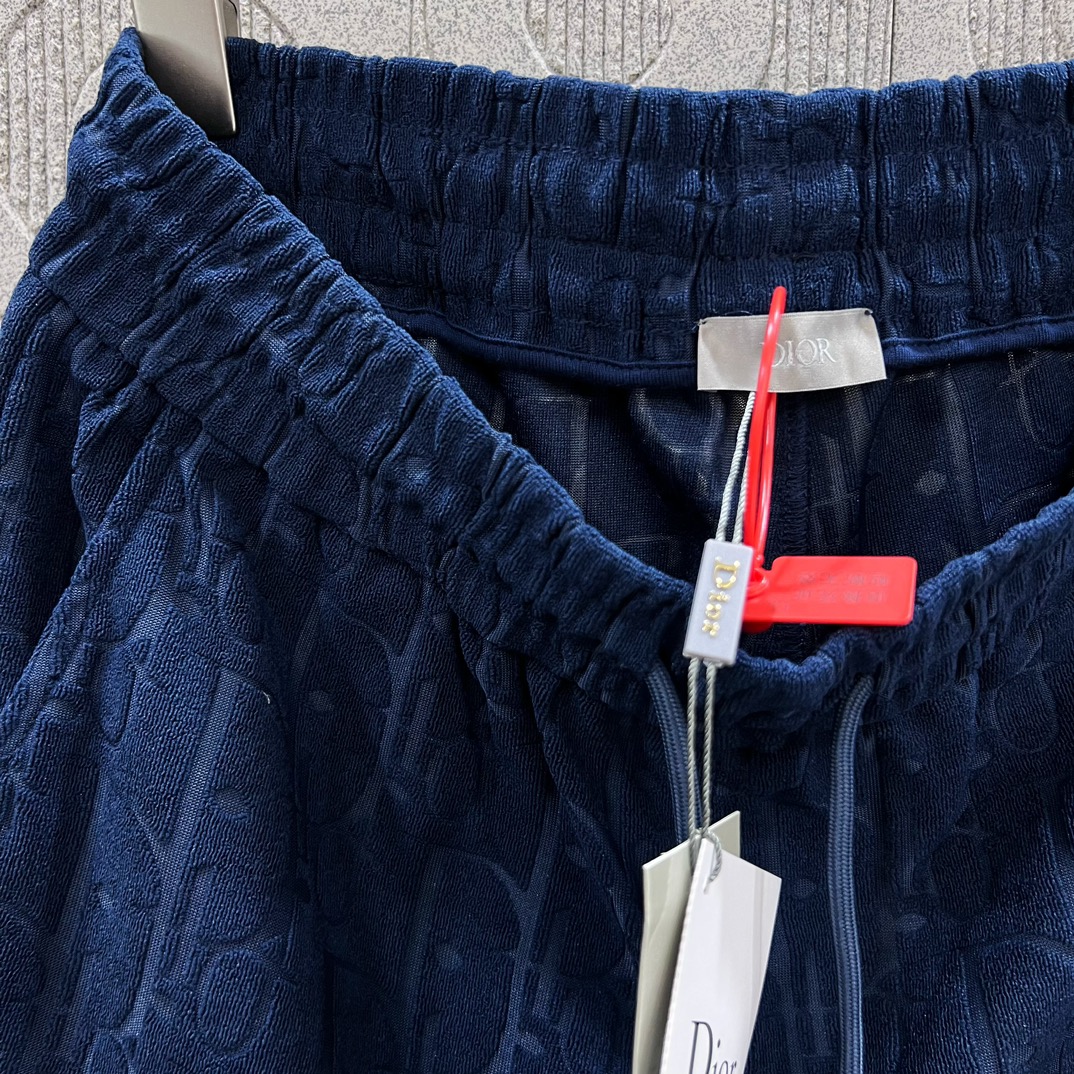 Luxury Fashion: Diordio Suit with Velvet Knitting Shorts for 2024SS Collection - 图片 7
