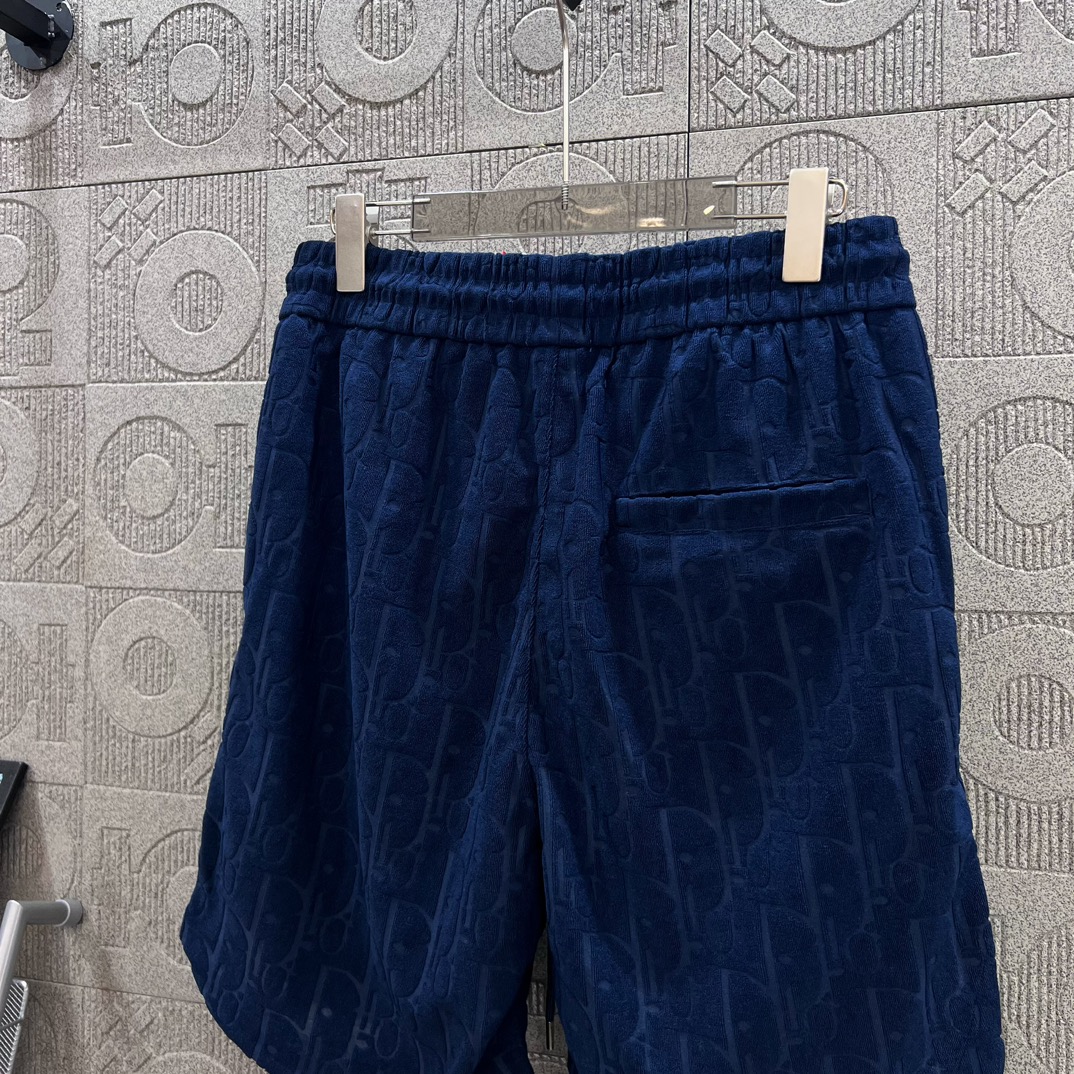 Luxury Fashion: Diordio Suit with Velvet Knitting Shorts for 2024SS Collection - 图片 4