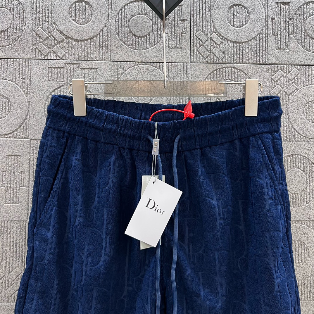 Luxury Fashion: Diordio Suit with Velvet Knitting Shorts for 2024SS Collection - 图片 3