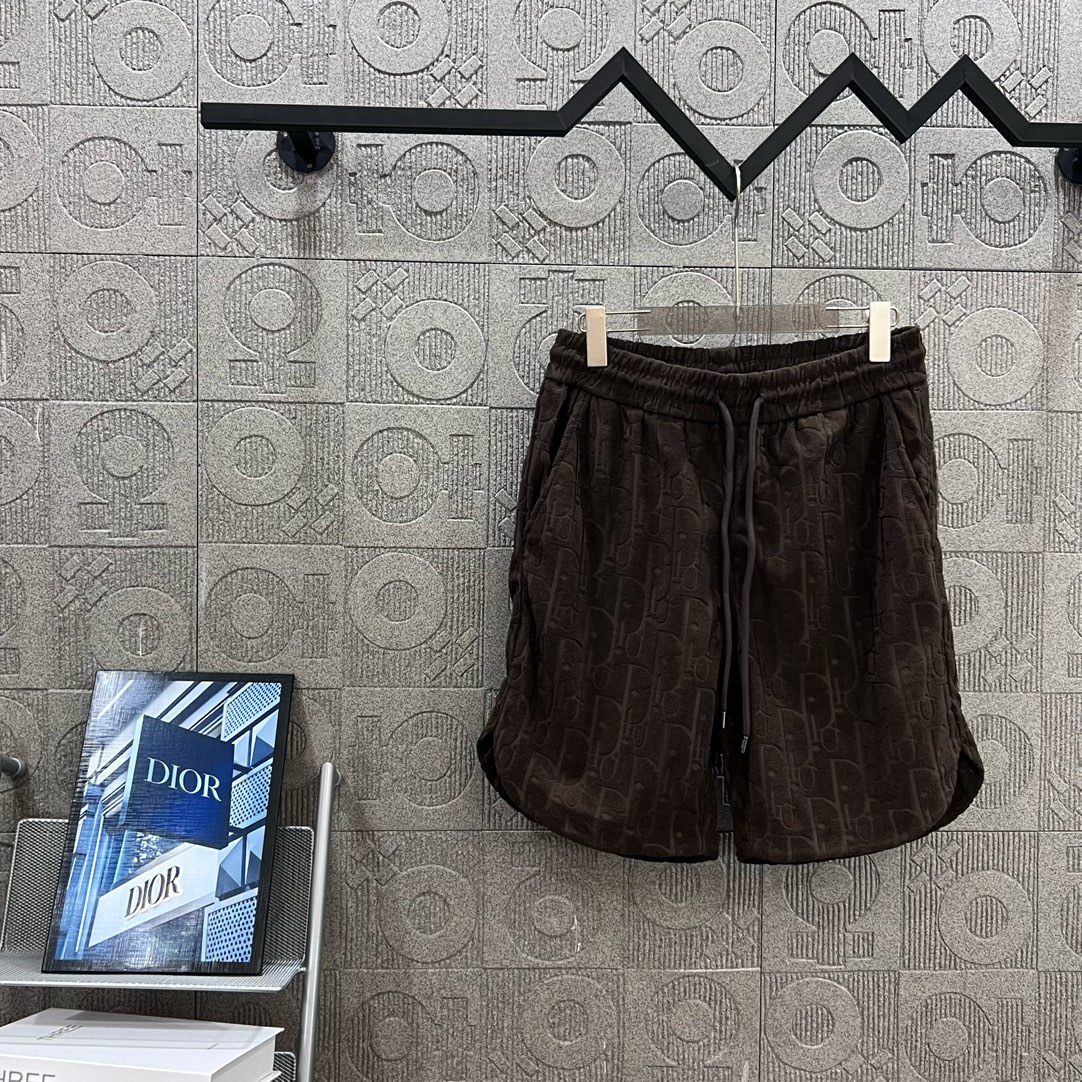 Luxury Walnut Suit with Custom Knitted Shorts for 2024SS Collection: Stylish and Comfortable. - 图片 1