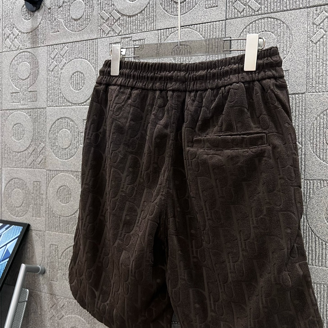 Luxury Walnut Suit with Custom Knitted Shorts for 2024SS Collection: Stylish and Comfortable. - 图片 4