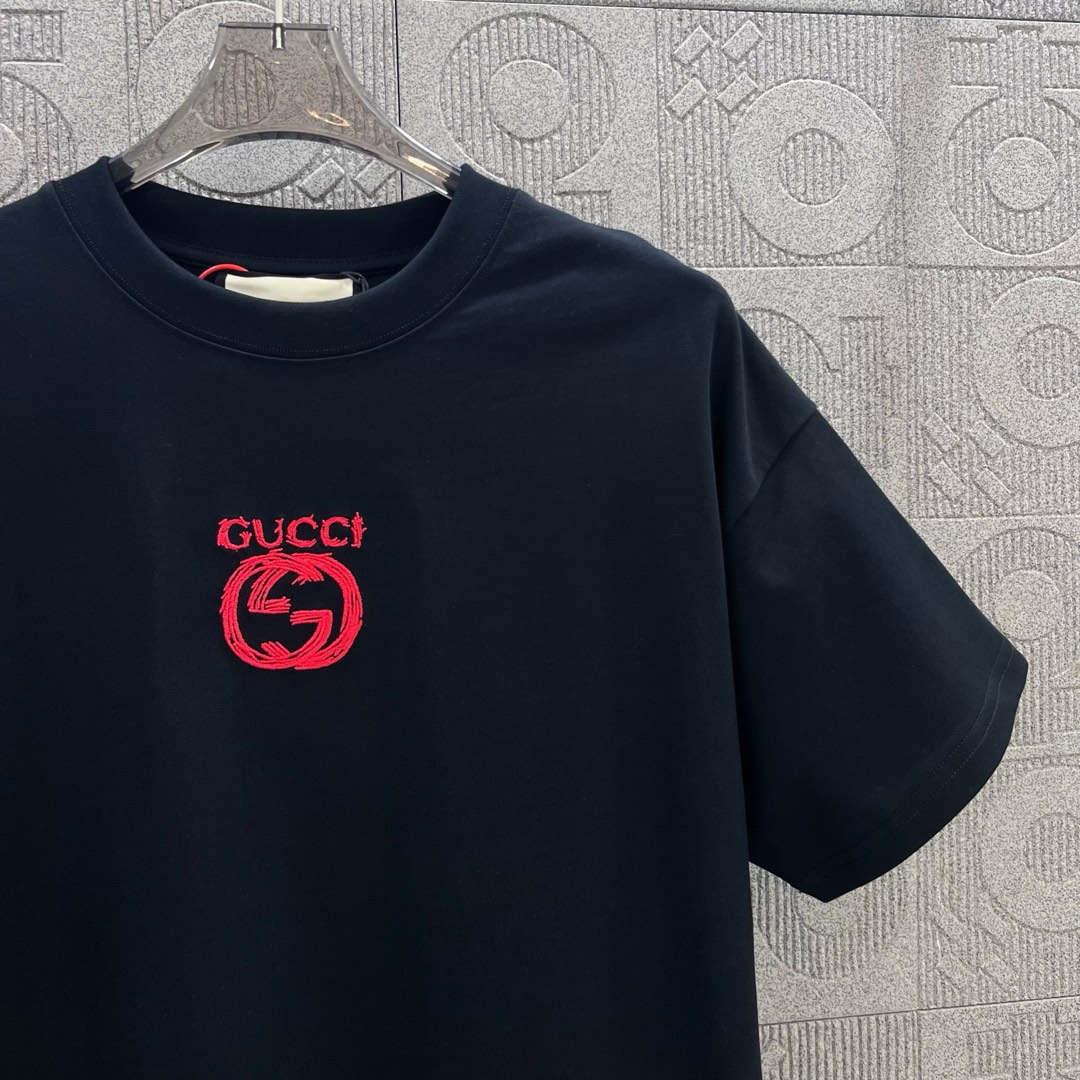 GUCCI Gucchi Logo Short Sleeve T-shirt: 1980s Inspired Fashion for Men and Women - 图片 6