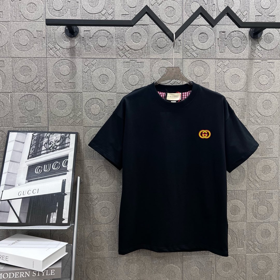 GUCCI Double-G Embroidered Plaster Short Sleeve T-shirt – 1980s Inspired Fashion - 图片 1